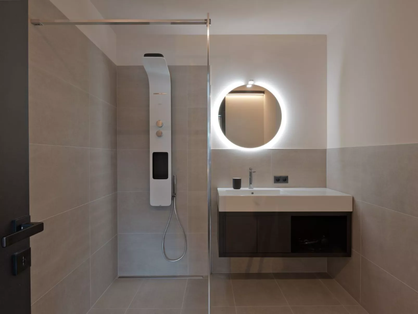 Z Apartment - Inside