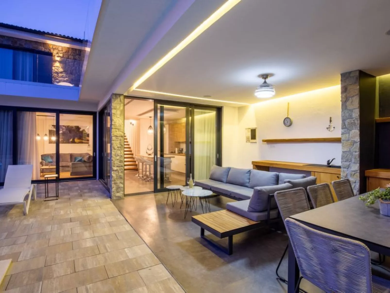 Holiday Home Oblica - Inside