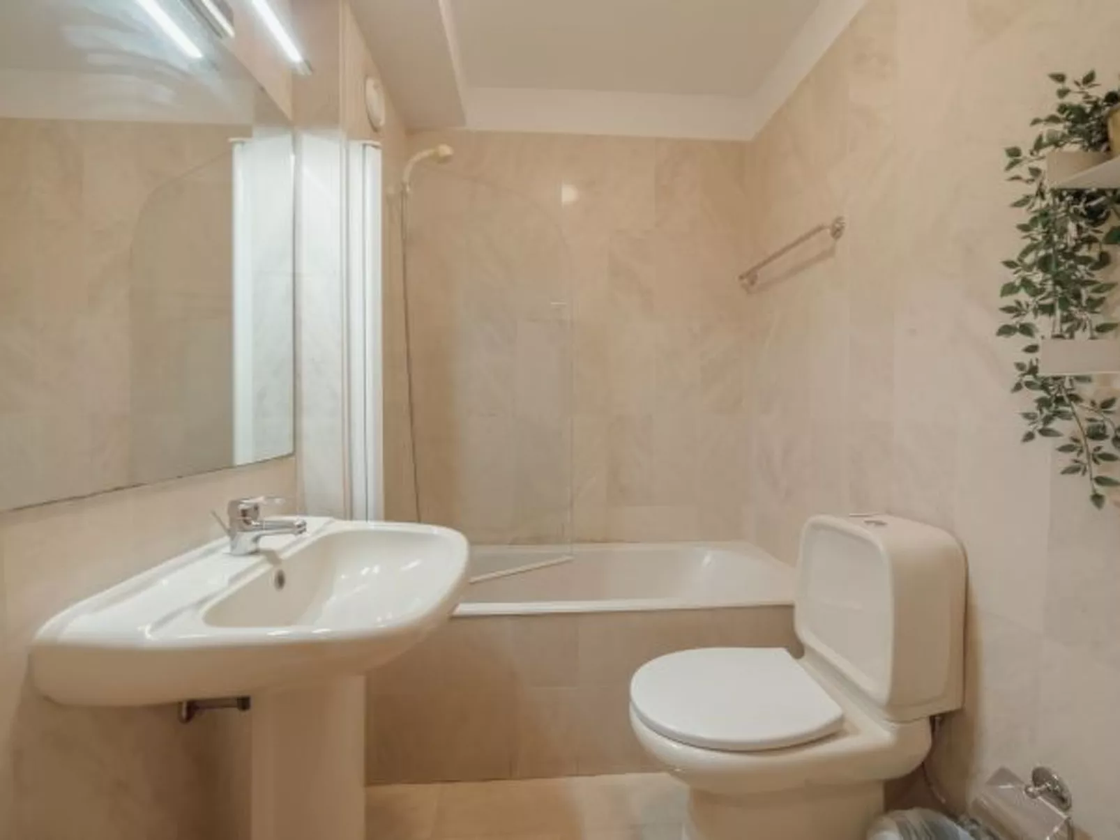 DOWNTOWN TRINDADE WITH TERRACE by VACATIONY - Drinnen