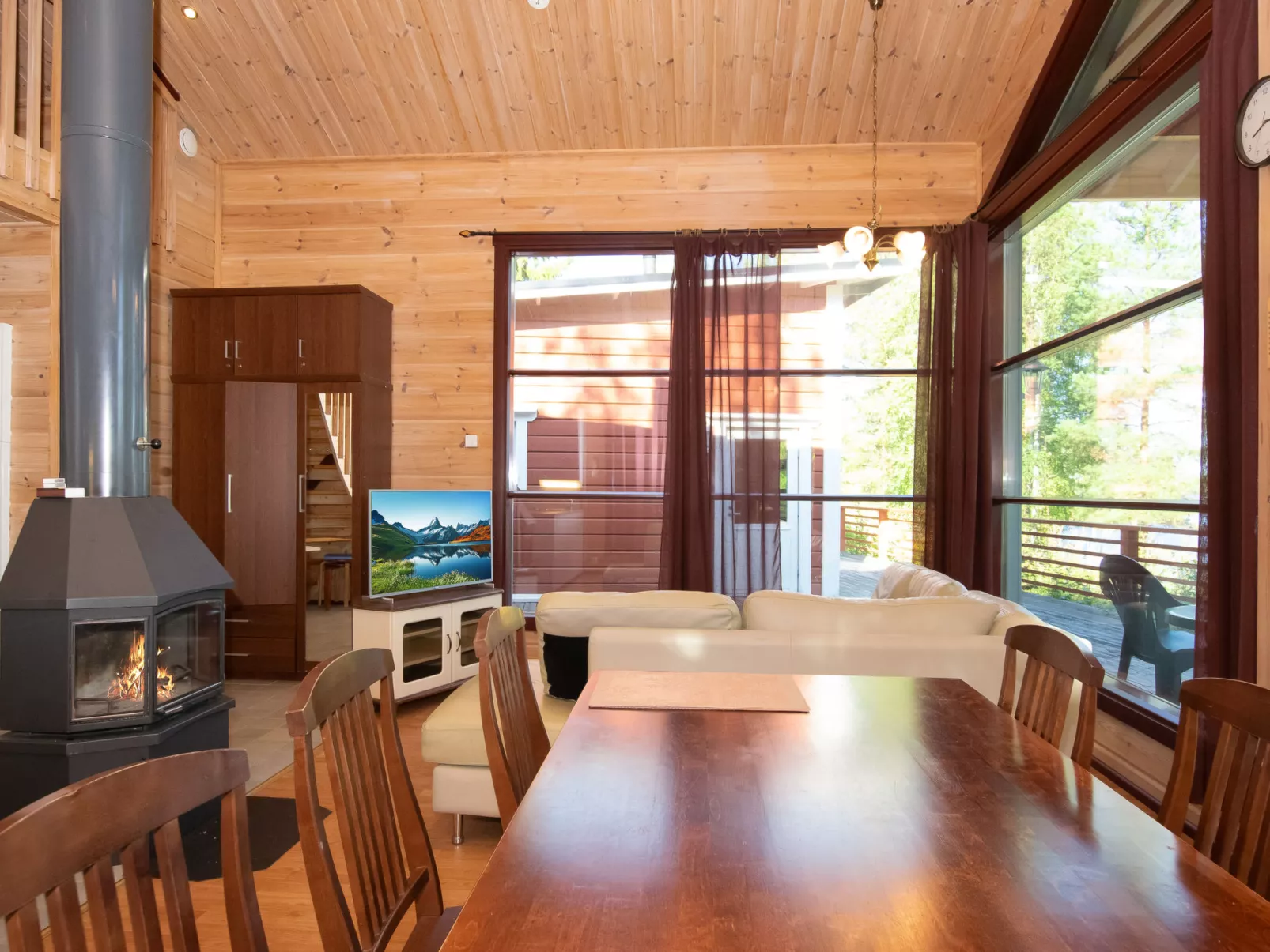 Tiirinniemi 27 a - Inside