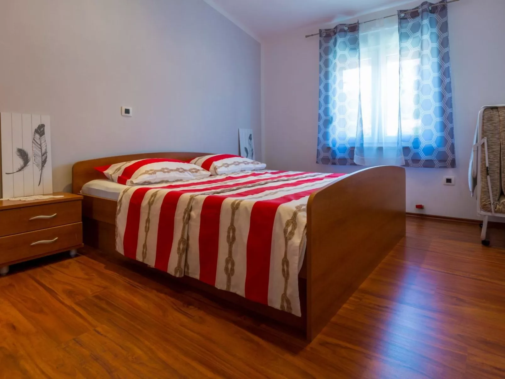 VUKIC Nikol / HR-02477-03 - Image-tags.info