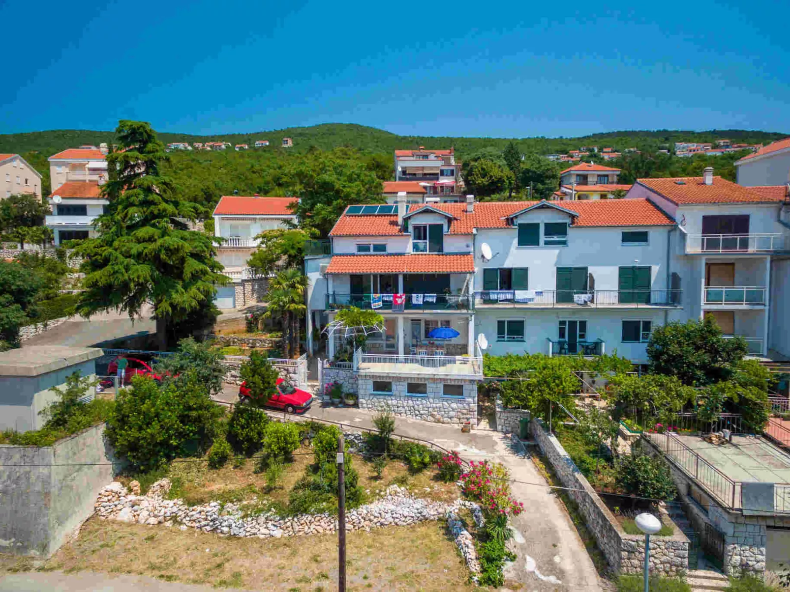 ERO 1 / HR-04057-01 - Image-tags.info