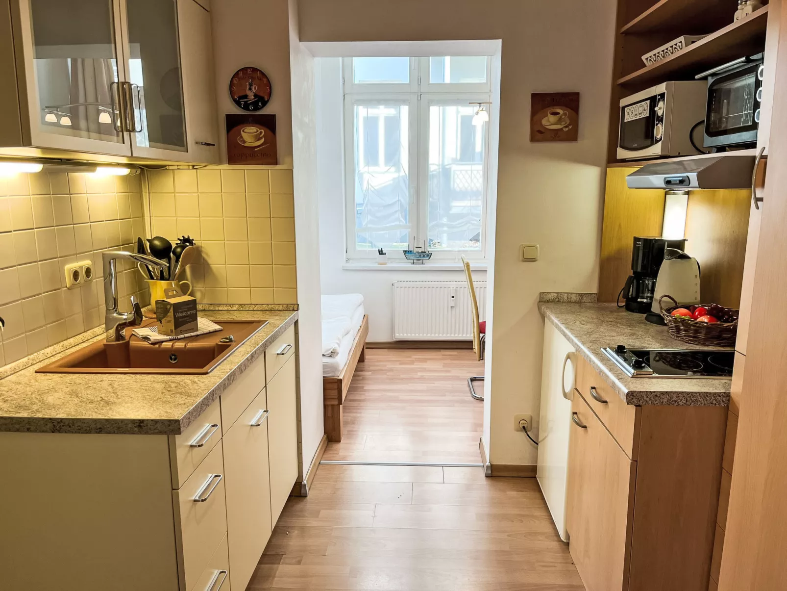 Bergstraße - Drinnen