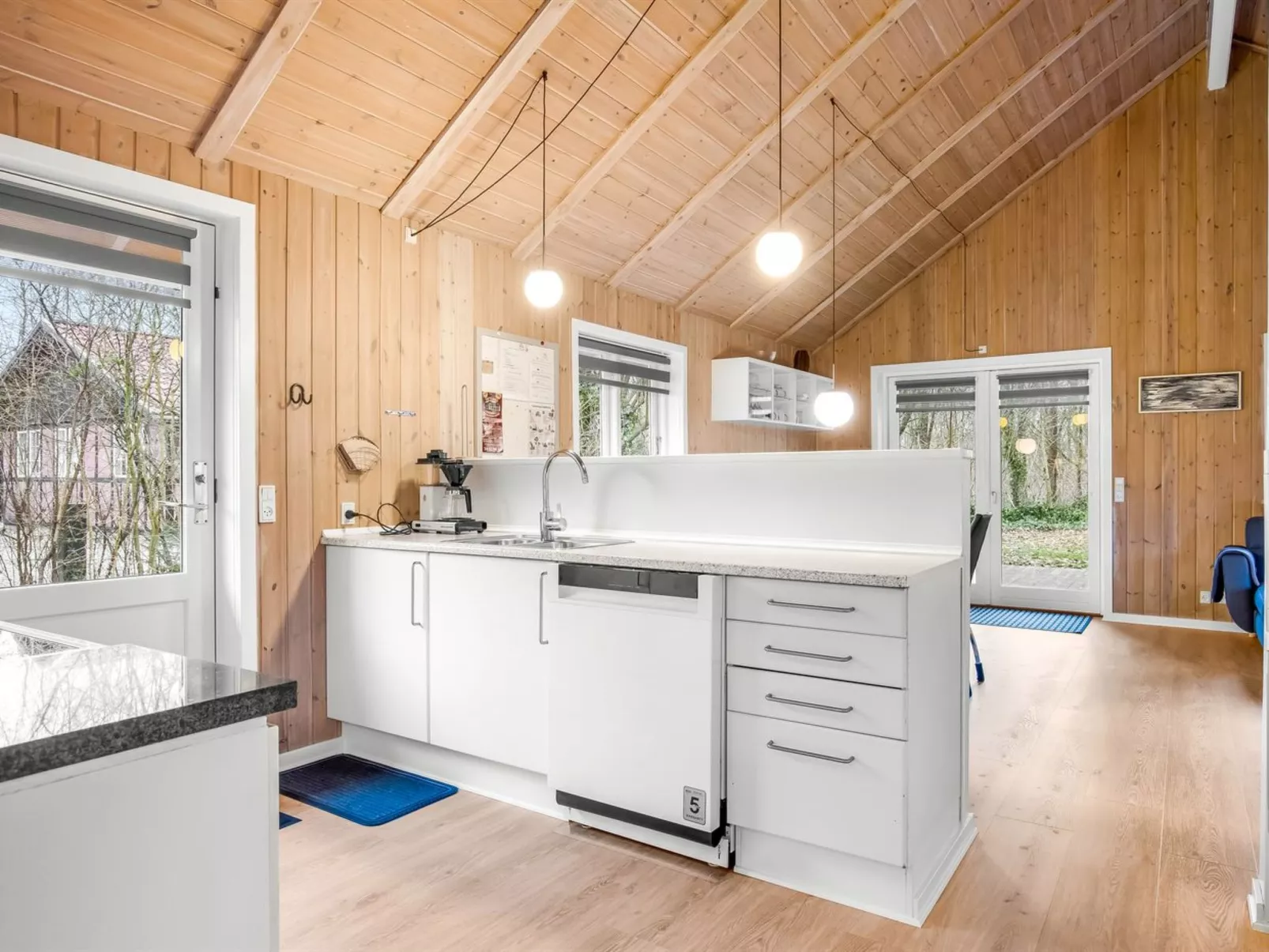 "Heina" - 25km from the sea - Drinnen