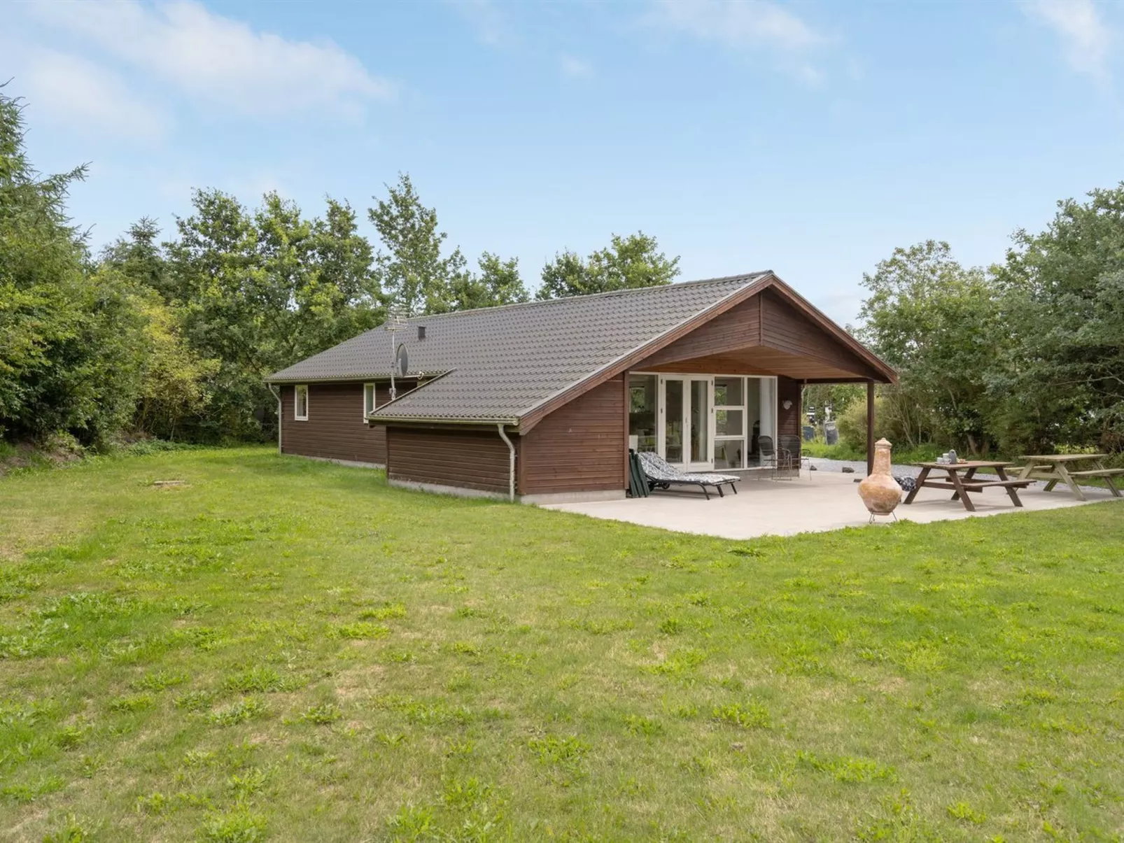 "Alvi" - 400m to the fjord - Draußen