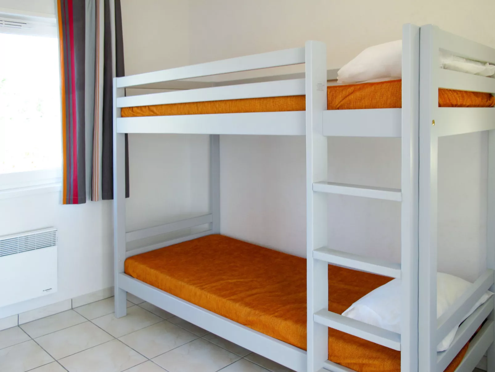 Le Domaine des Grands Lacs - Inside