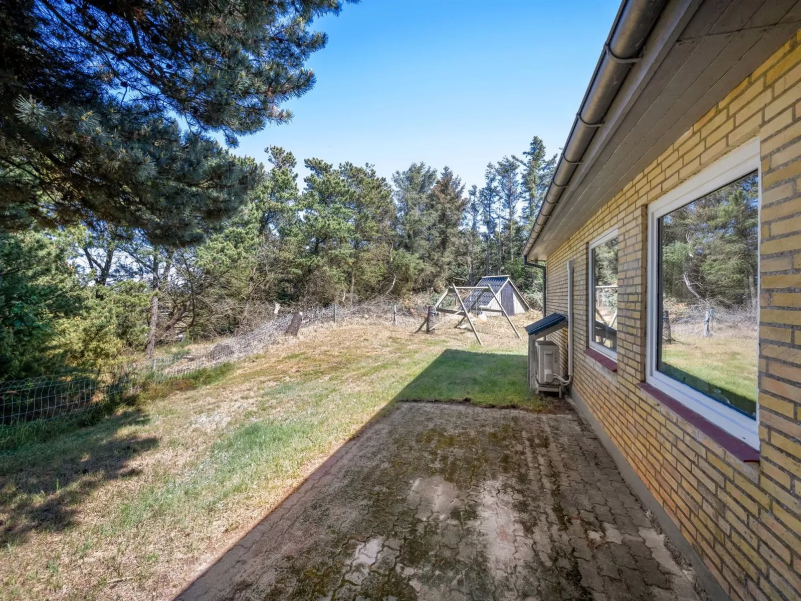 "Jonnhild" - 700m from the sea - Outside