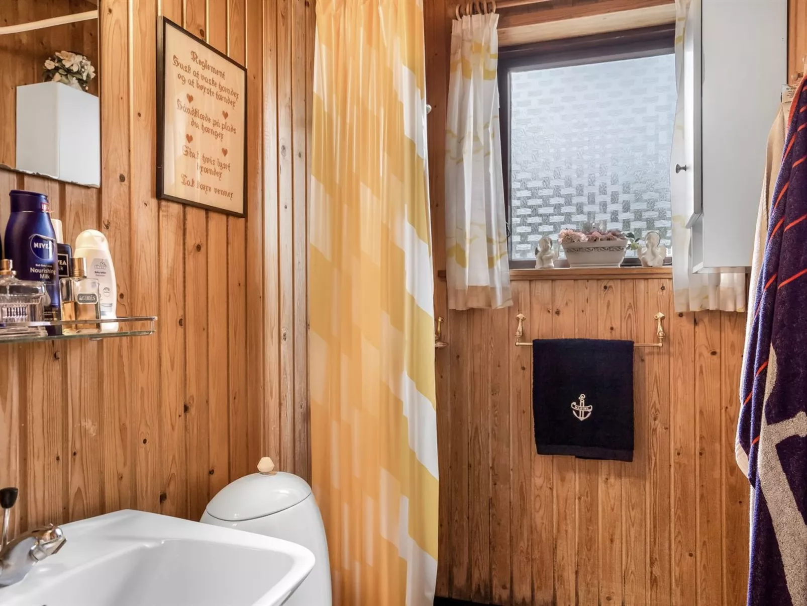 "Adina" -  from the sea - Dedans