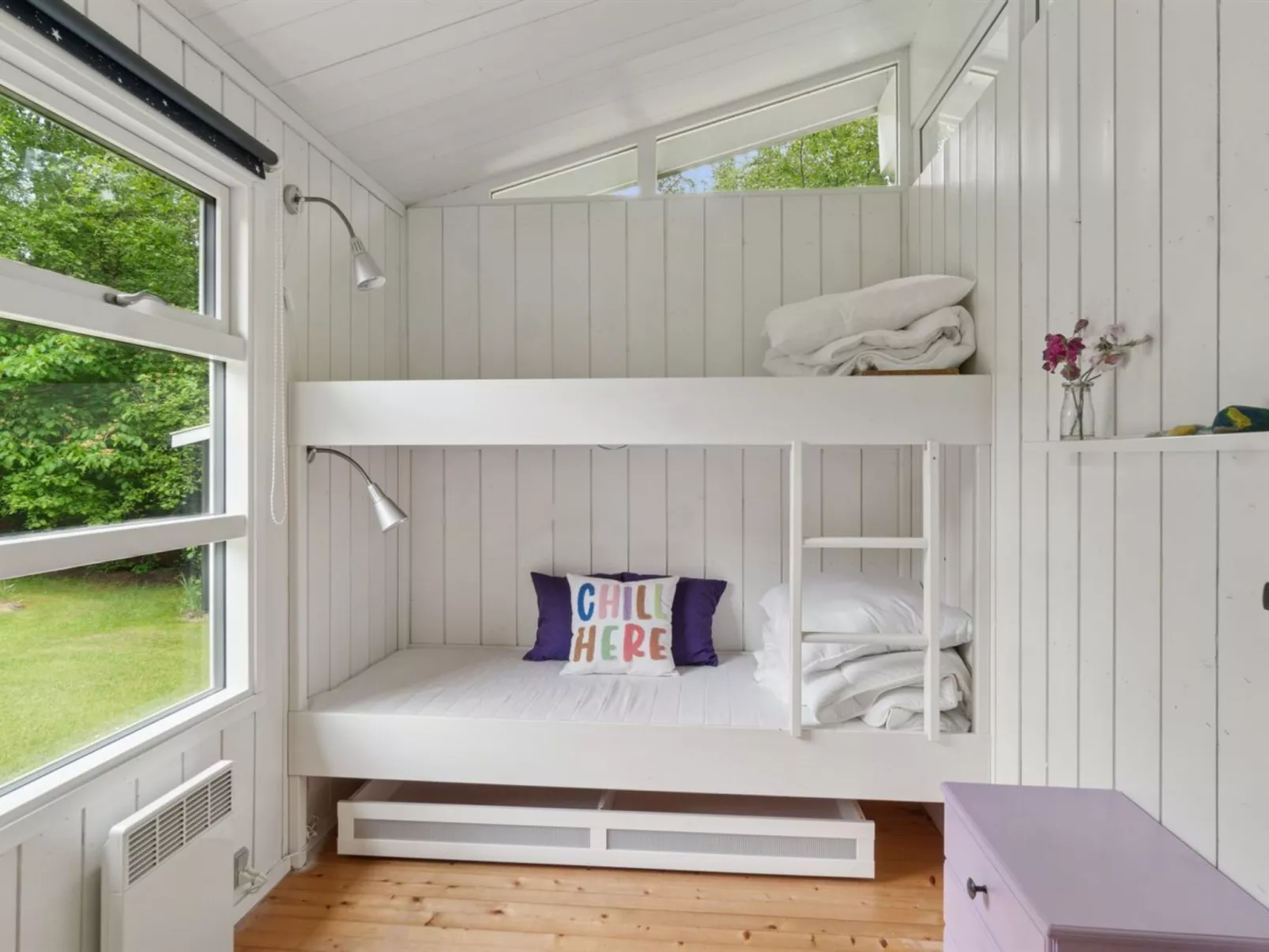 "Sylvana" -  from the sea - Inside