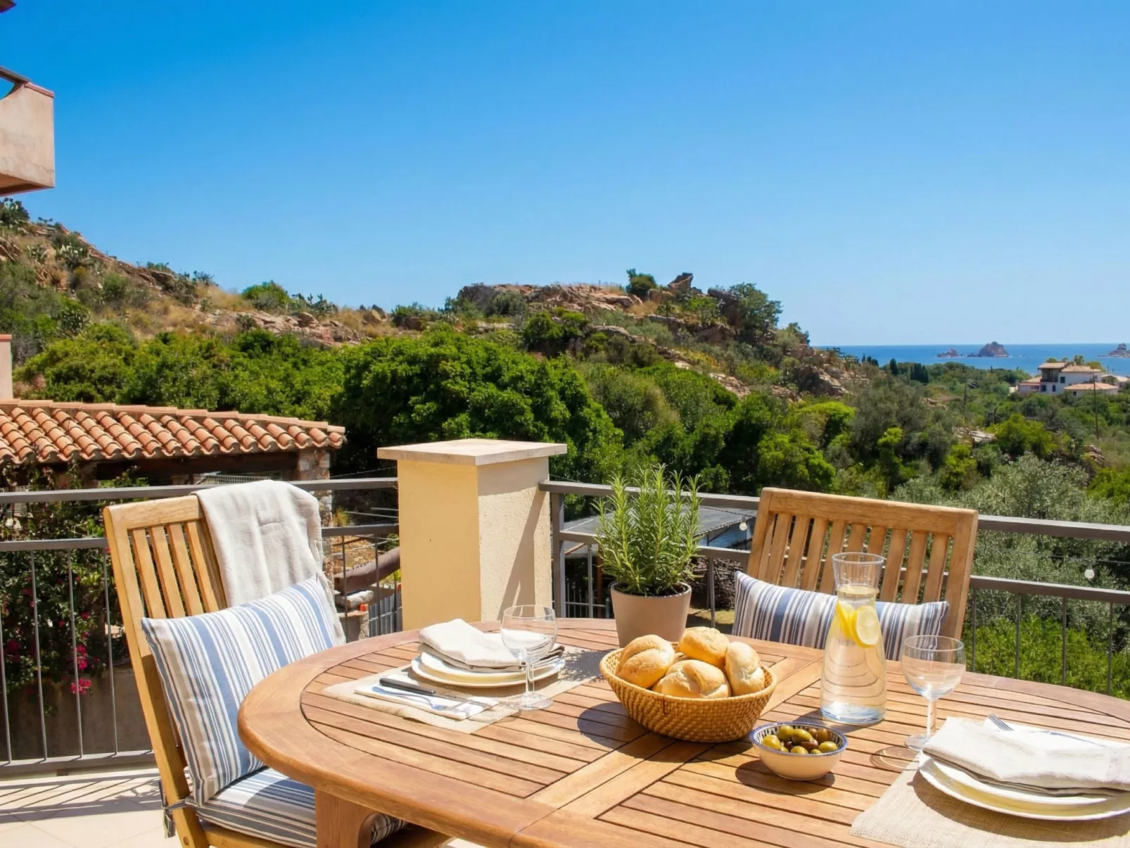 La Meravigliosa Sardegna - Outside