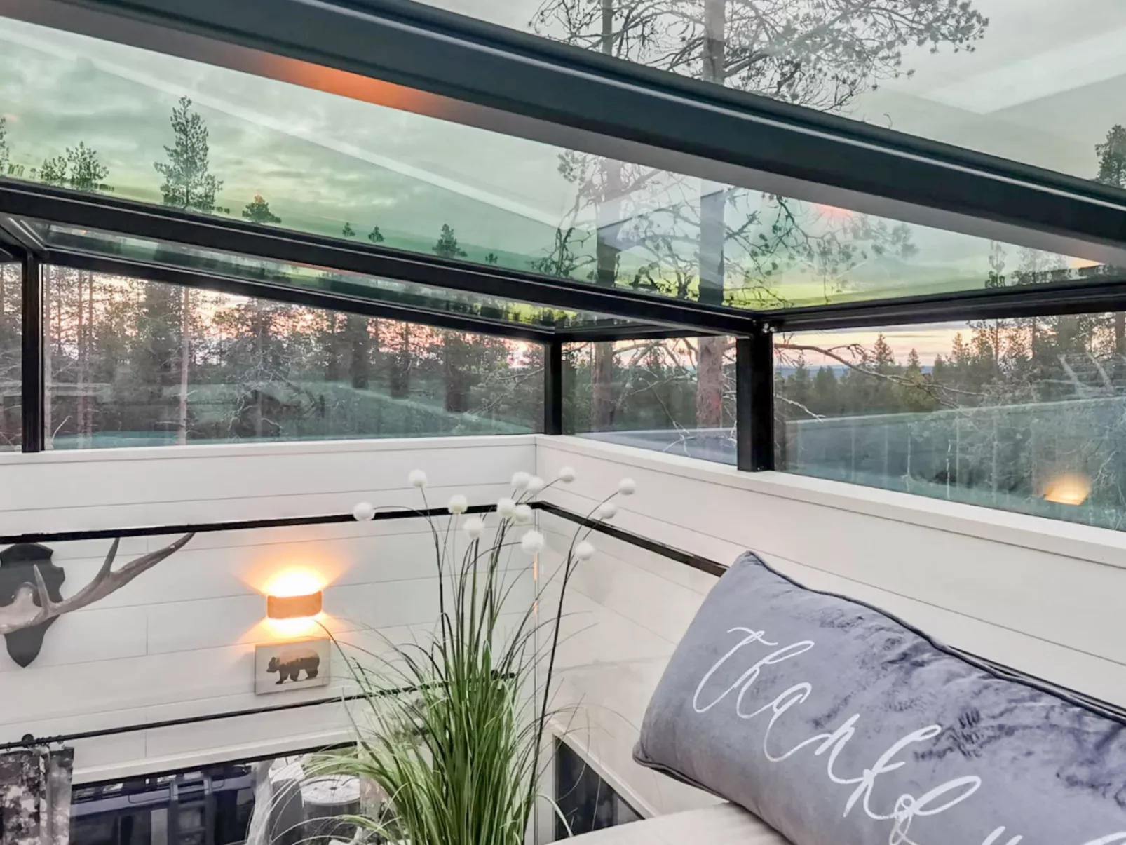 Levi secret igloo ruska 8d - Drinnen