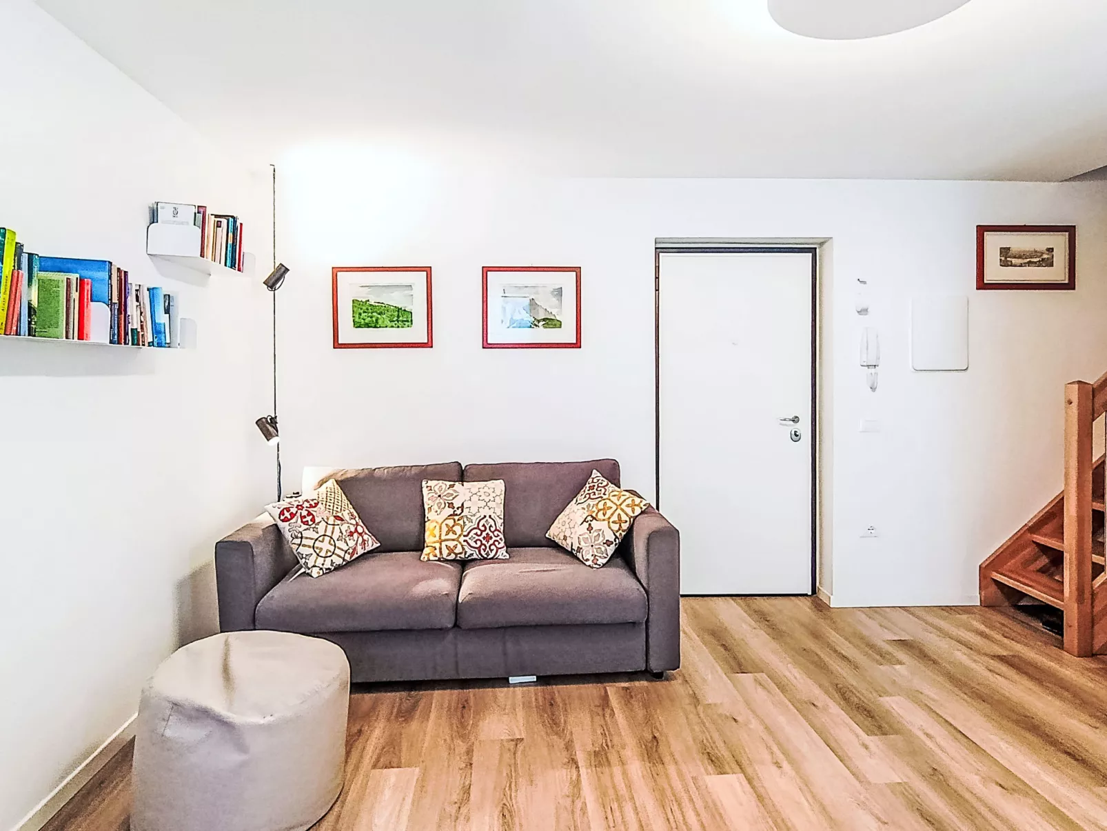 Tra gli Ulivi - Dedans