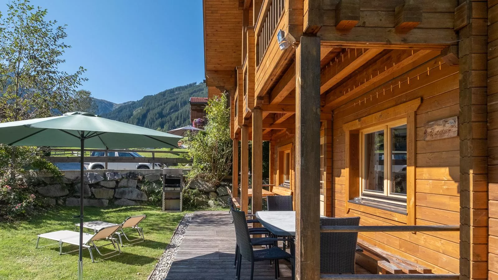 Waldberg-Exterior summer