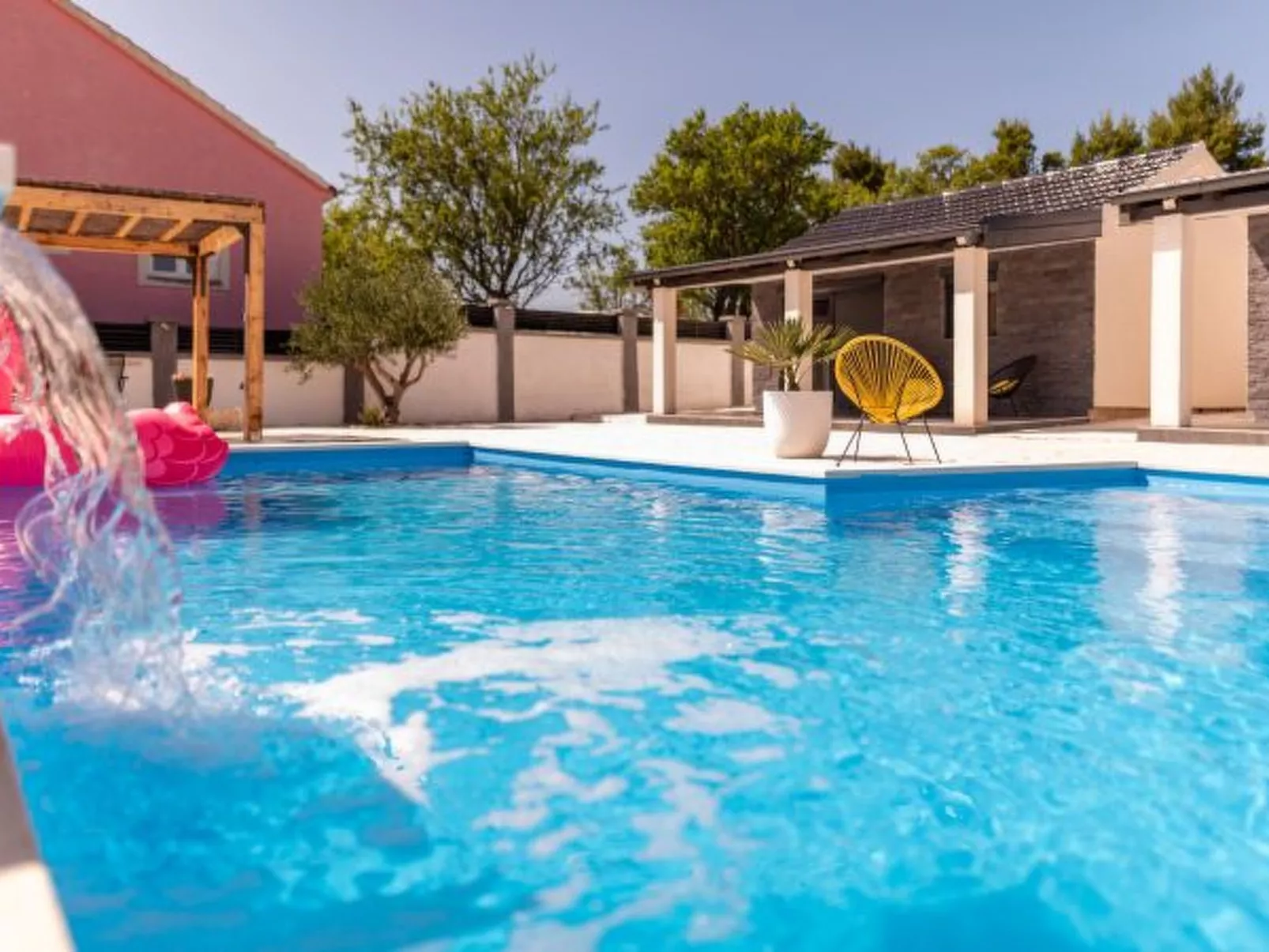 Unique Villa V with pool - Image-tags.info