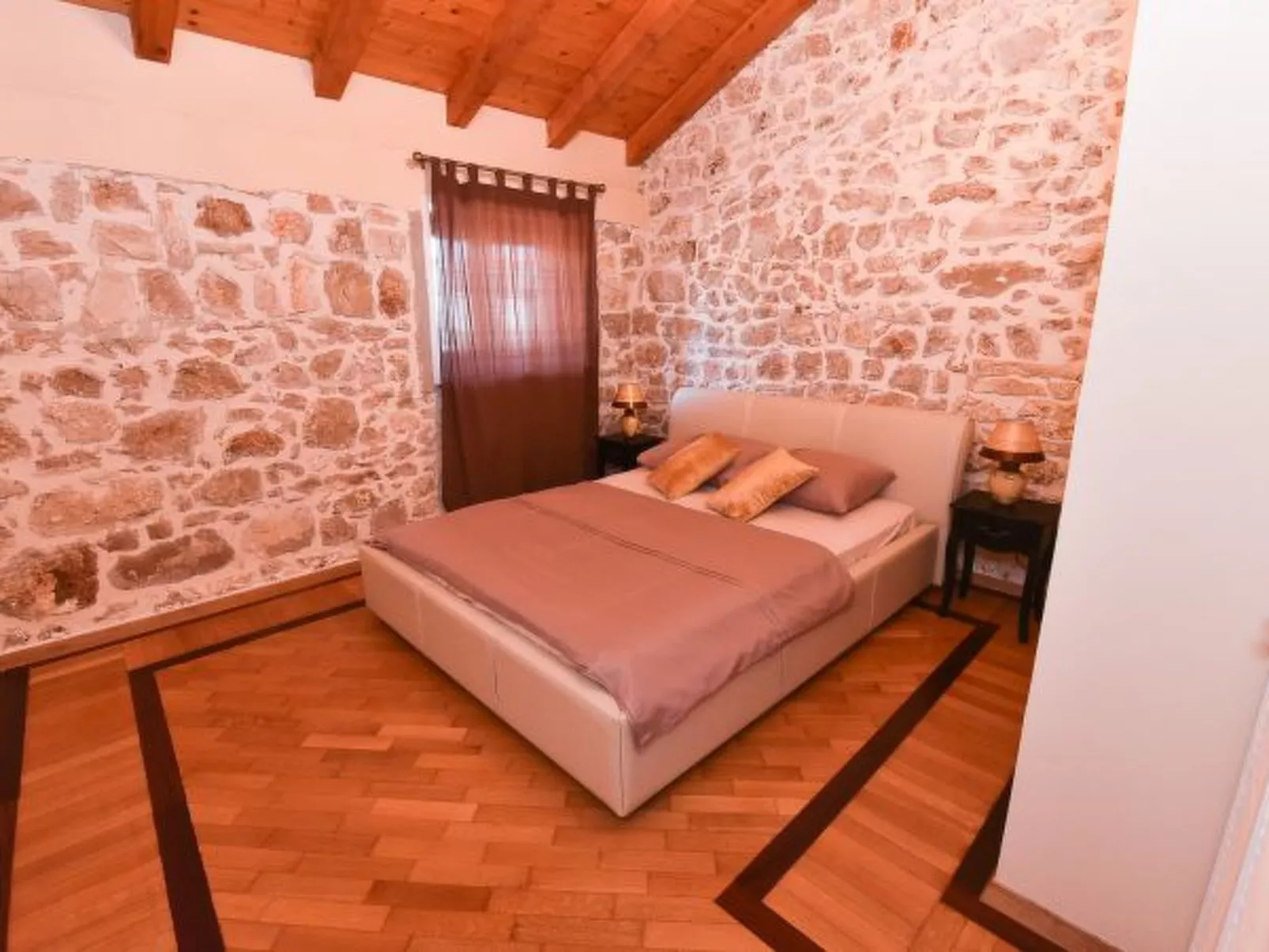 Stone villa Anita with pool - Image-tags.info