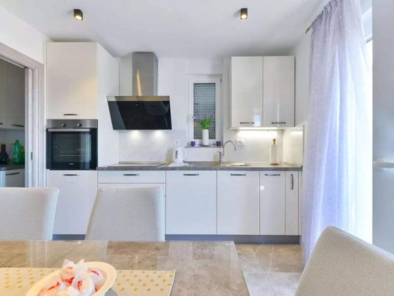 Modern Villa Futura with pool - Drinnen