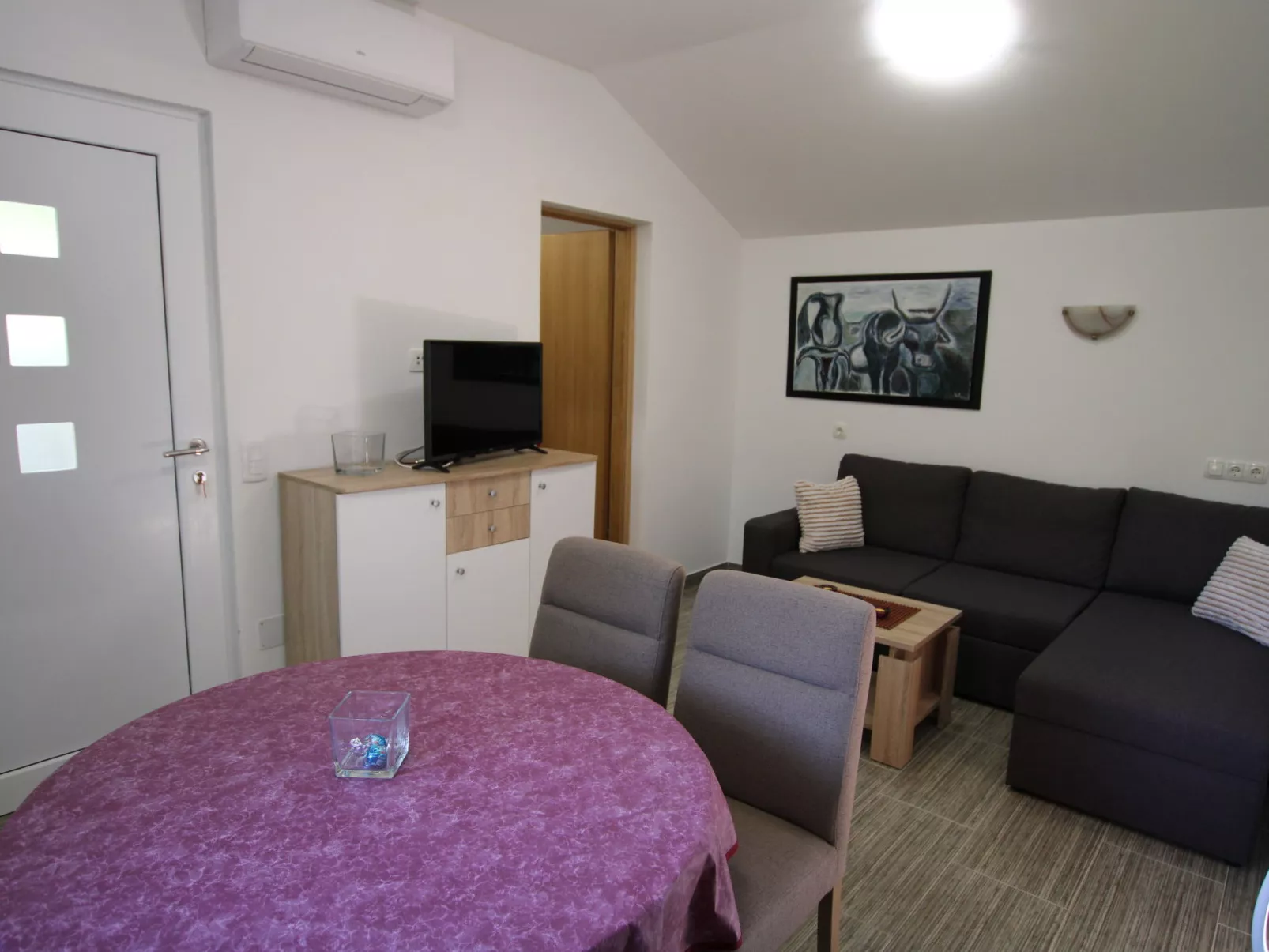 Apartment Green Garden / HR-11058-01 - Image-tags.info