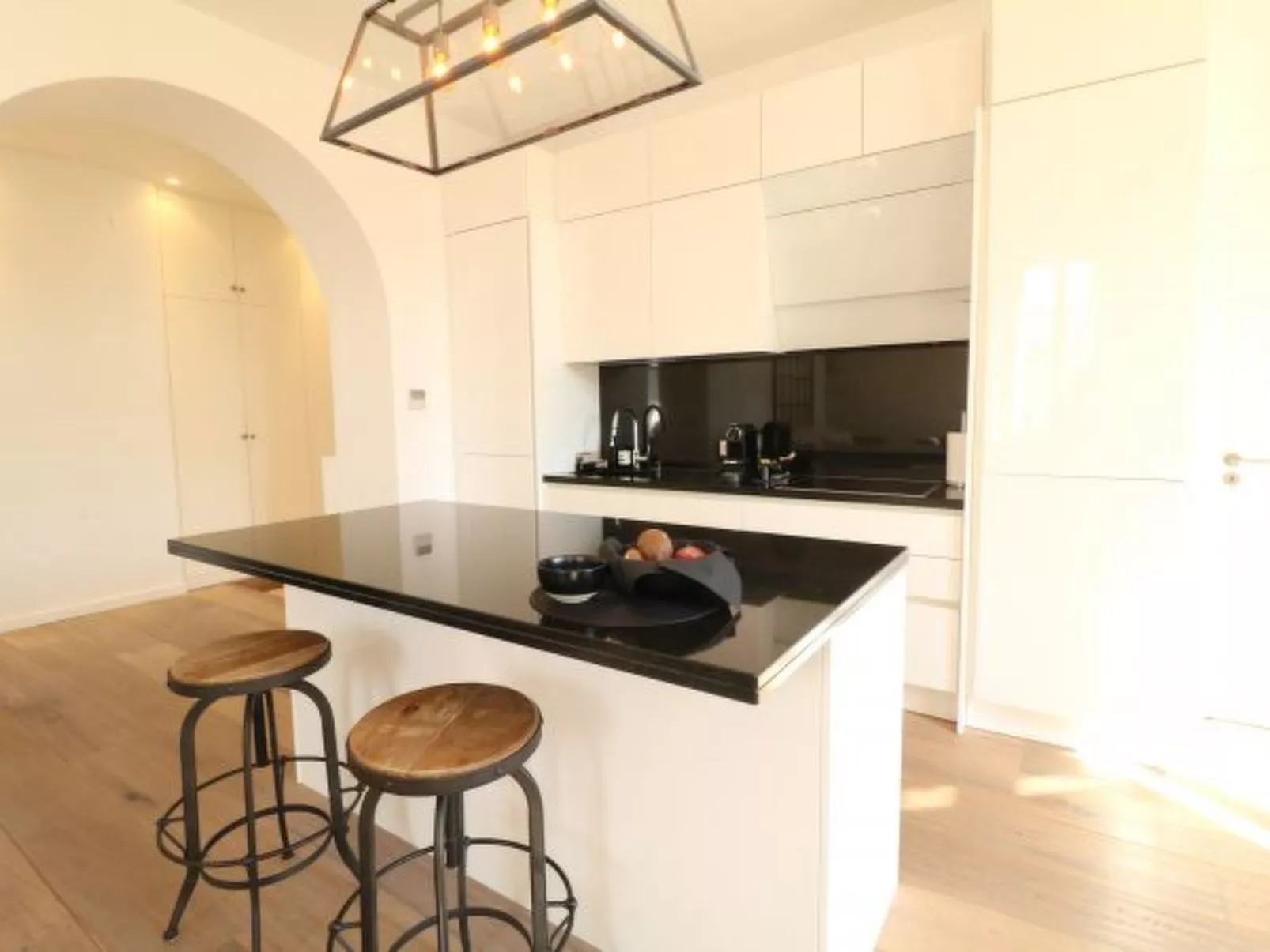 Beautiful 3 bedroom Carlton Canada 403 - Image-tags.info