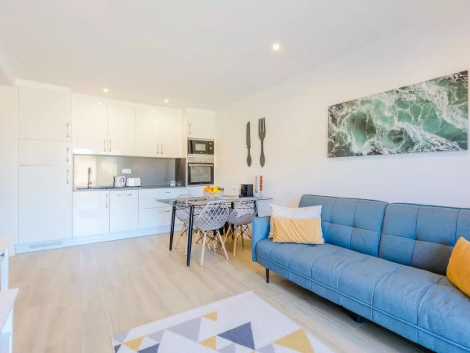 The Little Paradise with Sea Views - Inside