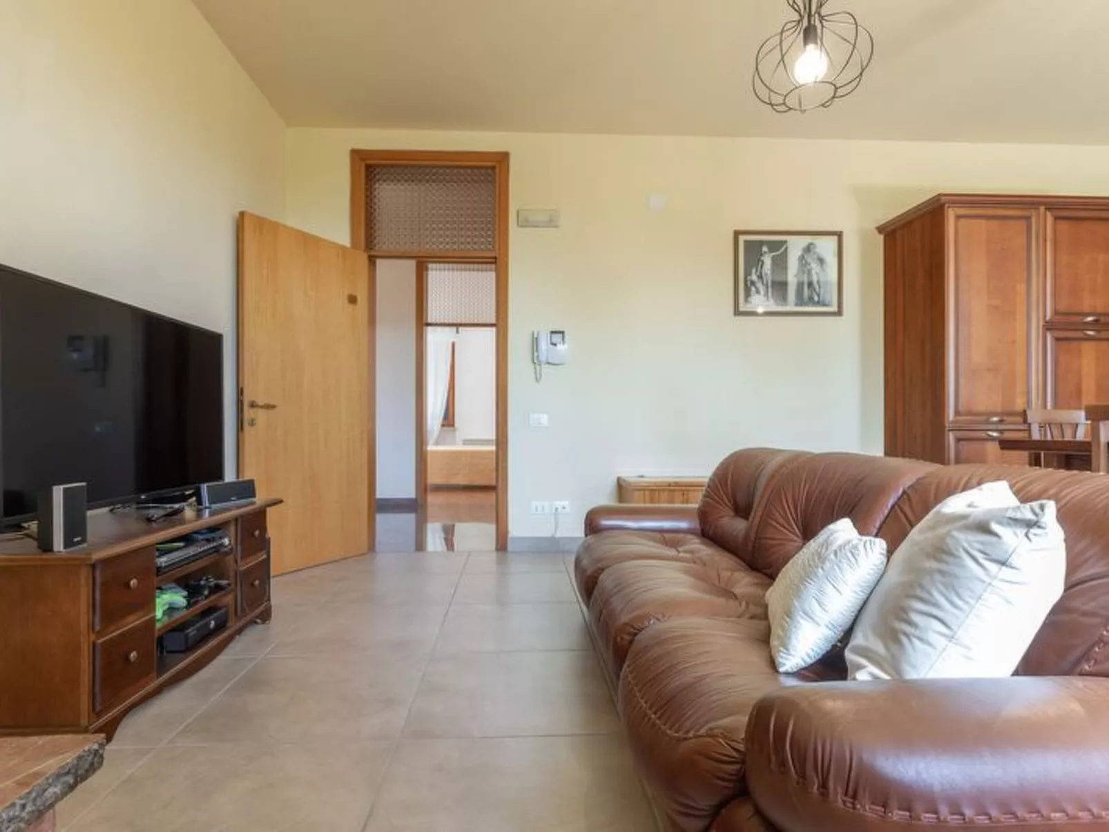 Sunrise Hill Holiday Home - Inside