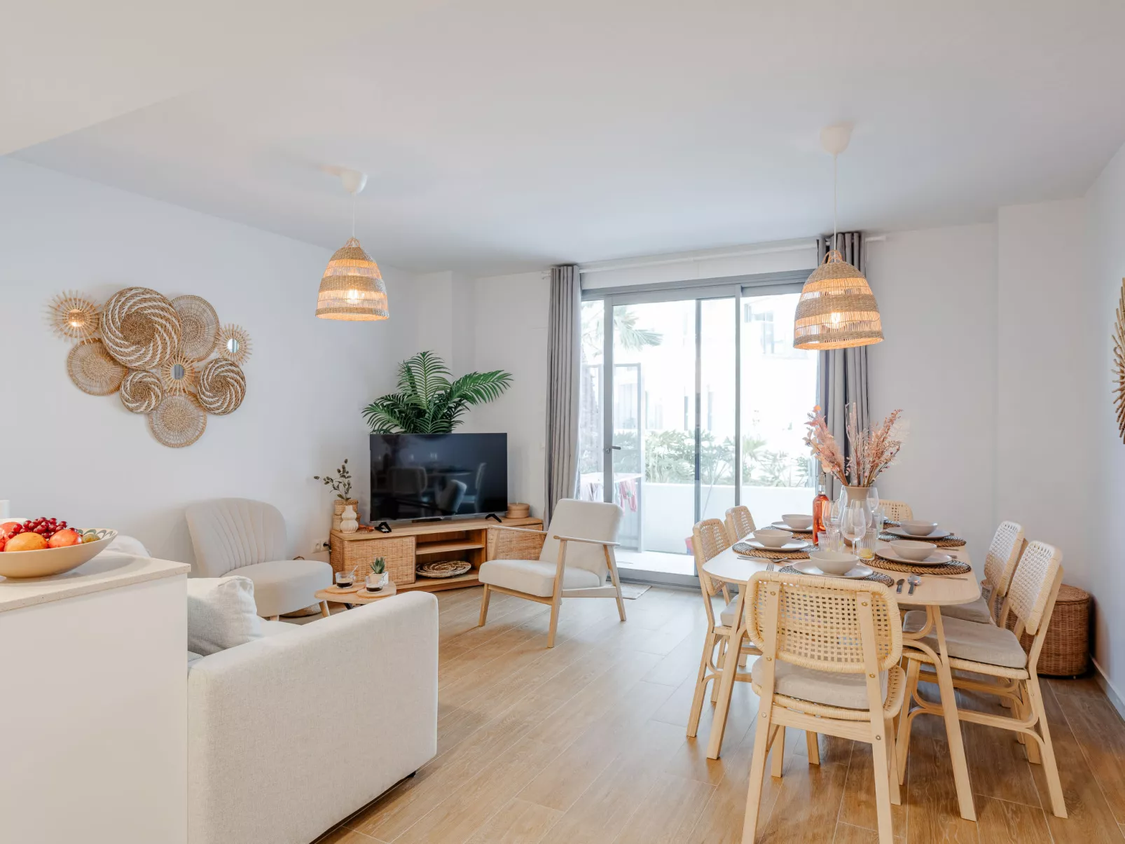 Marina Real III - Inside