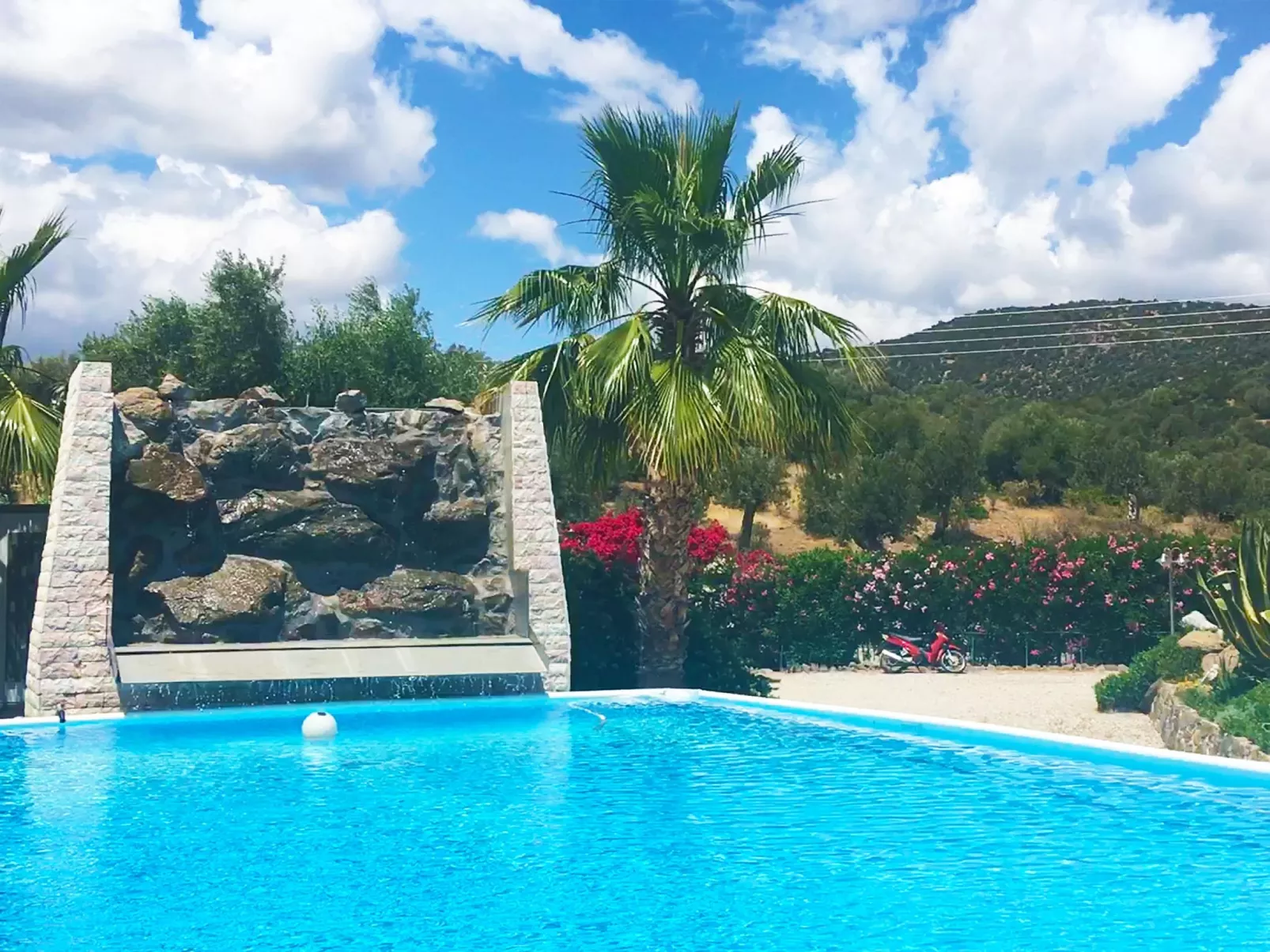 In Ermioni mit gemeinschaftlichem Pool, Grill und Terrasse - Draußen