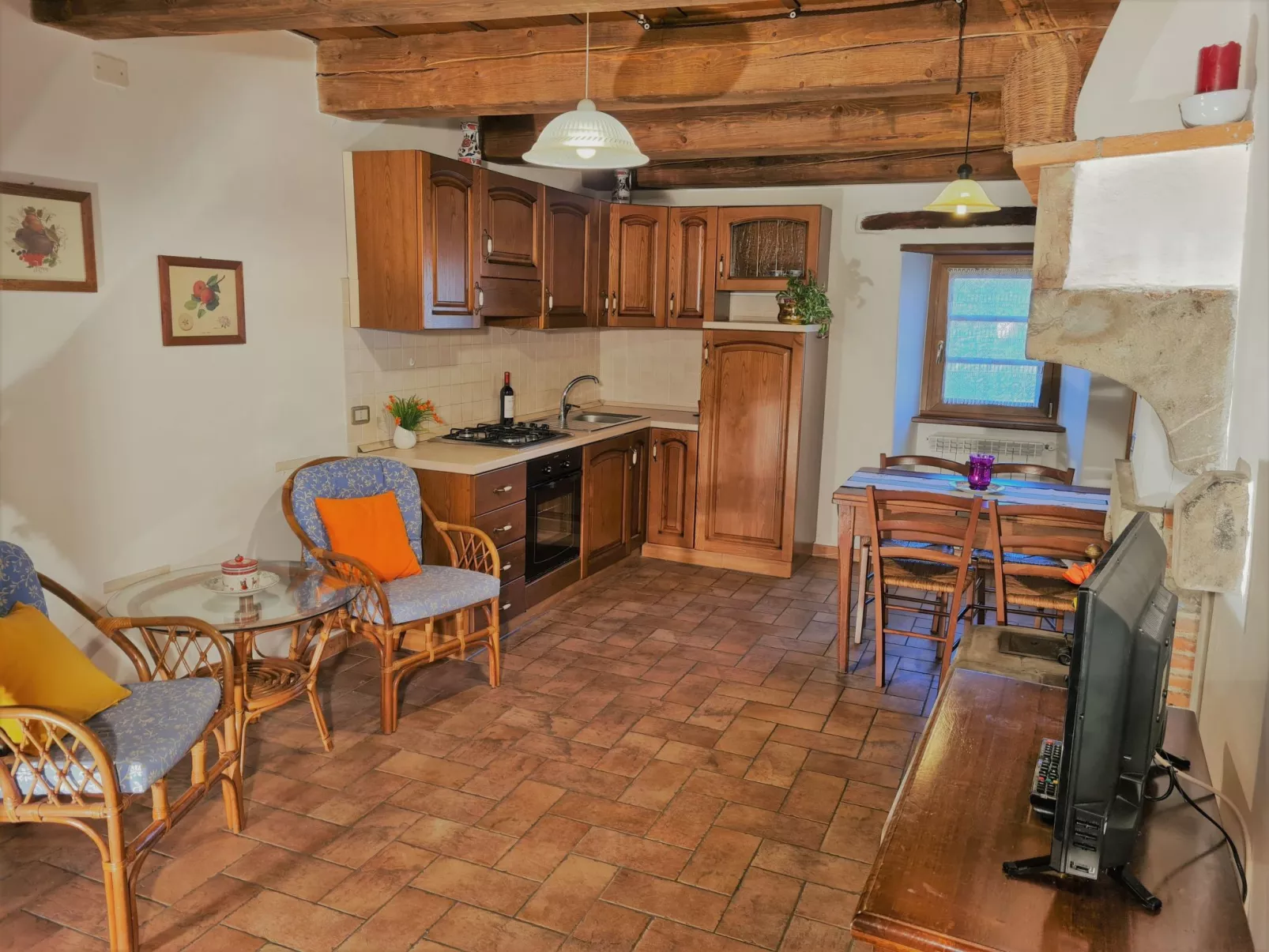 Wohnung in einem historischen Steinhaus - Image-tags.info