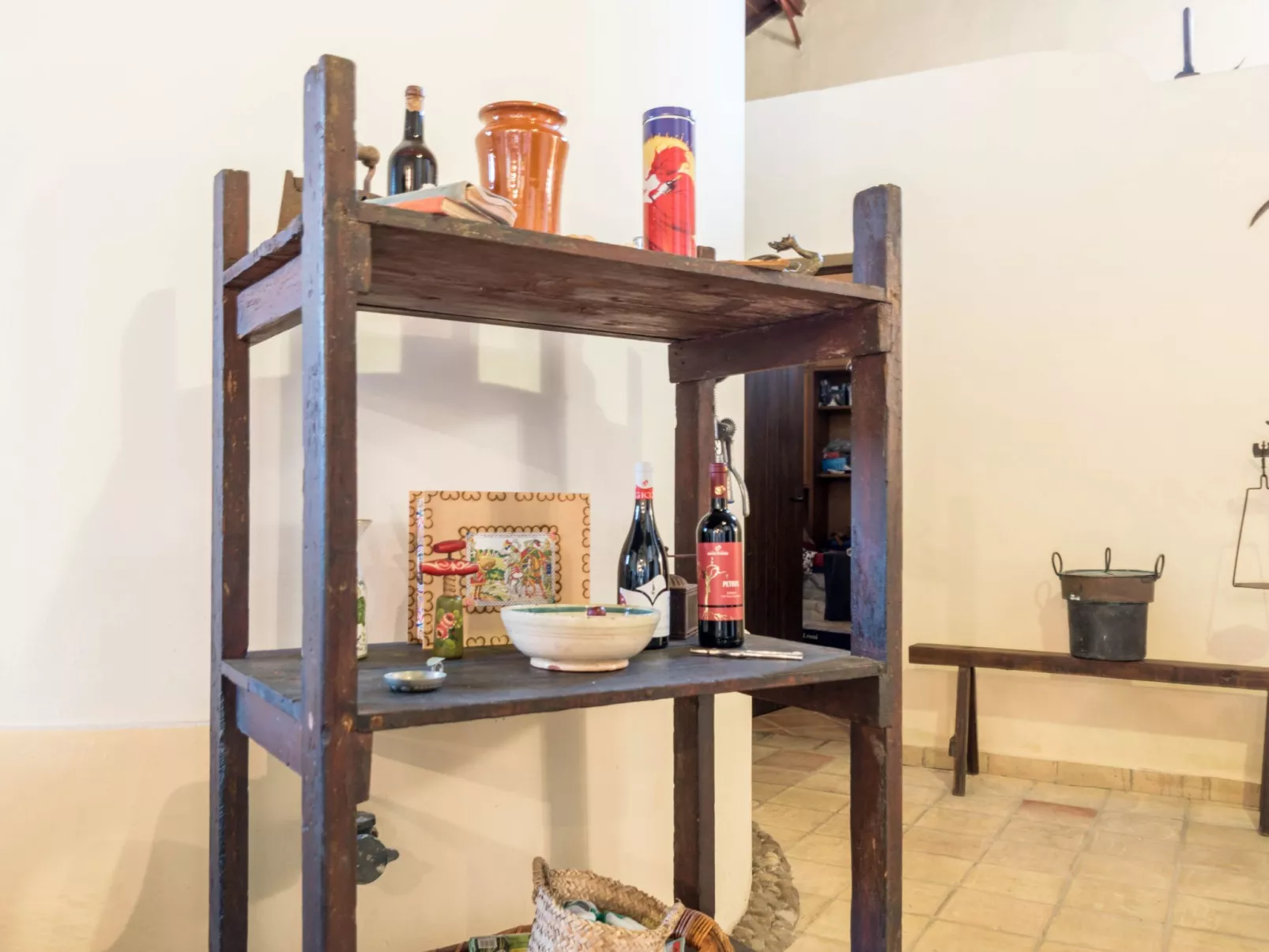 Anwesen mit Privatparkplatz - Drinnen