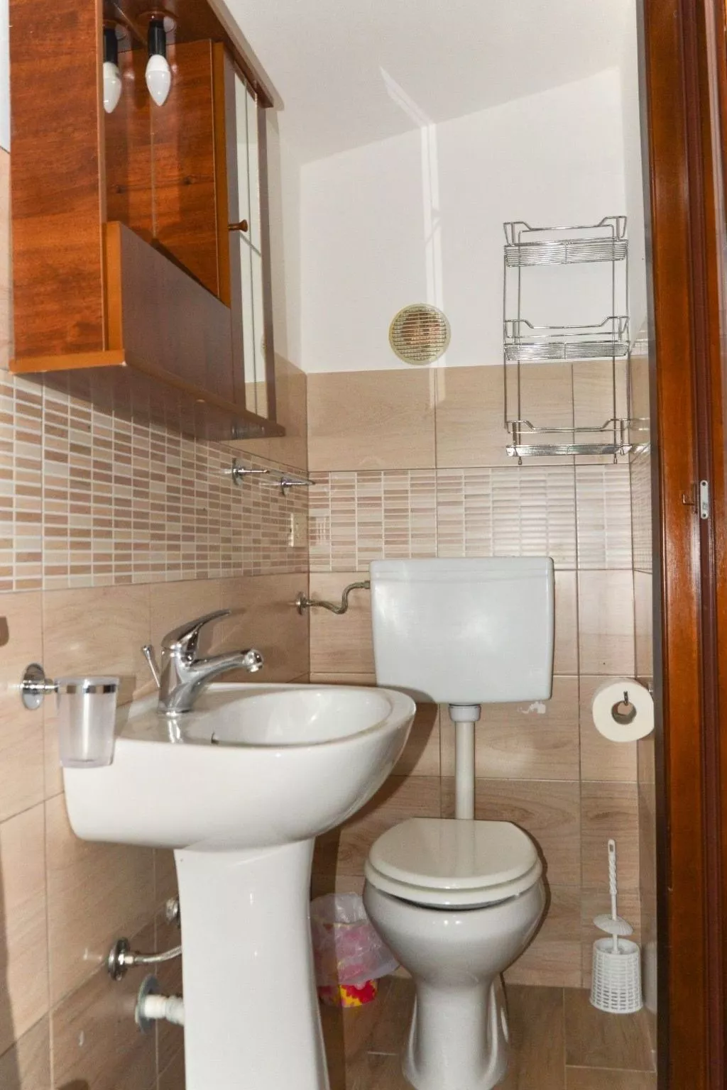 Gästezimmer 'Room' mit Grill - Image-tags.info