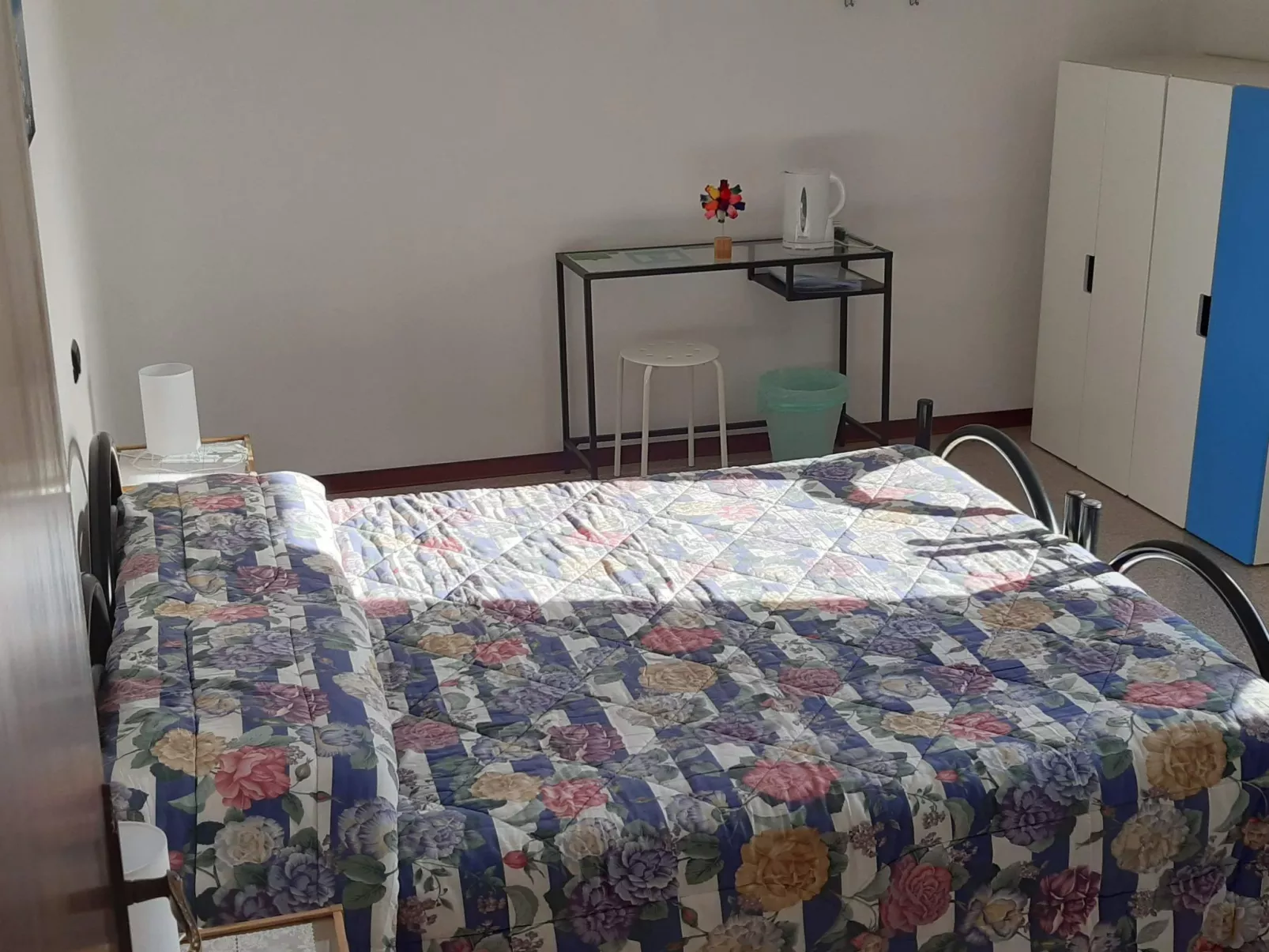 Ferienzimmer in Tolasudolsa Zimmer Frühstück - Inside