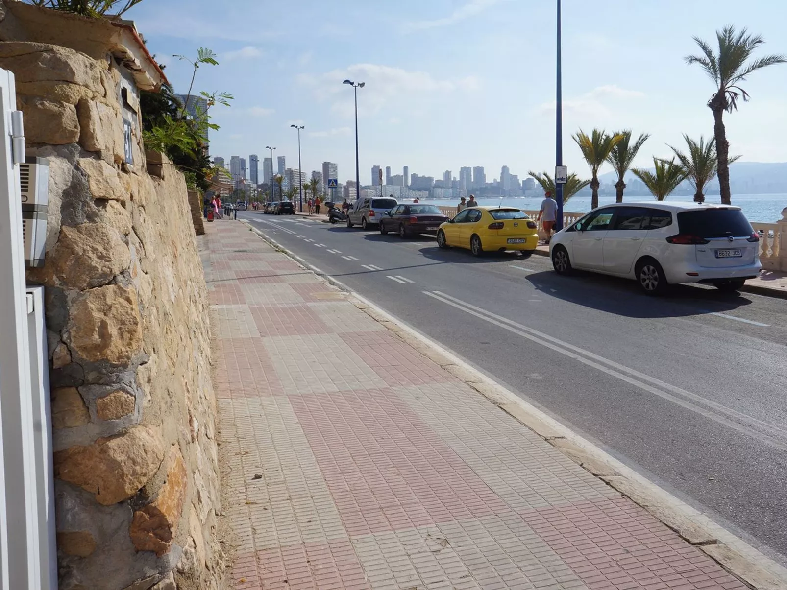 Wohnung in Cala mit Großem Balkon - Image-tags.info