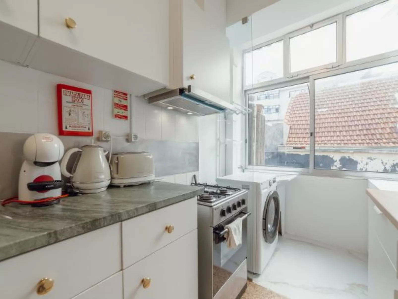 SUMMER FLAT by VACATIONY - Inside