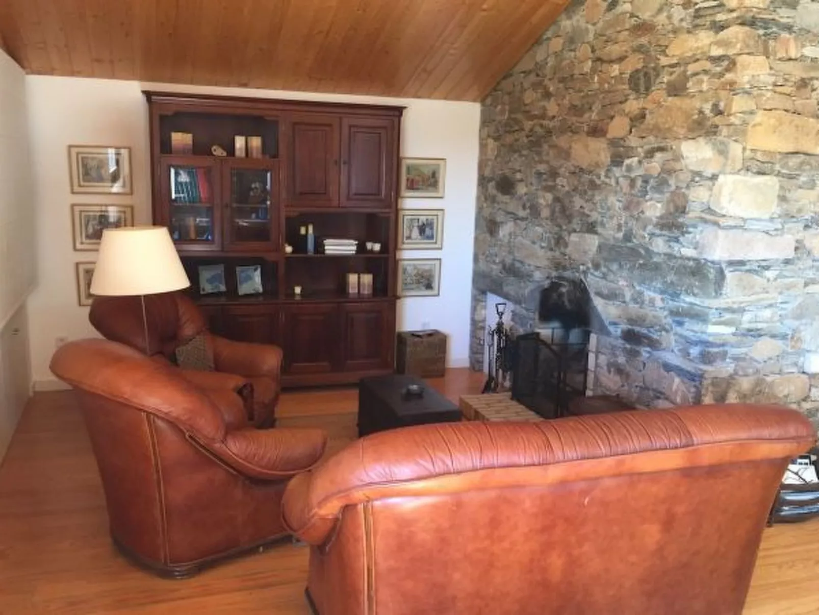 CASA LUIS GONZAGA - UNI. COIMBRA by VACATIONY - Inside