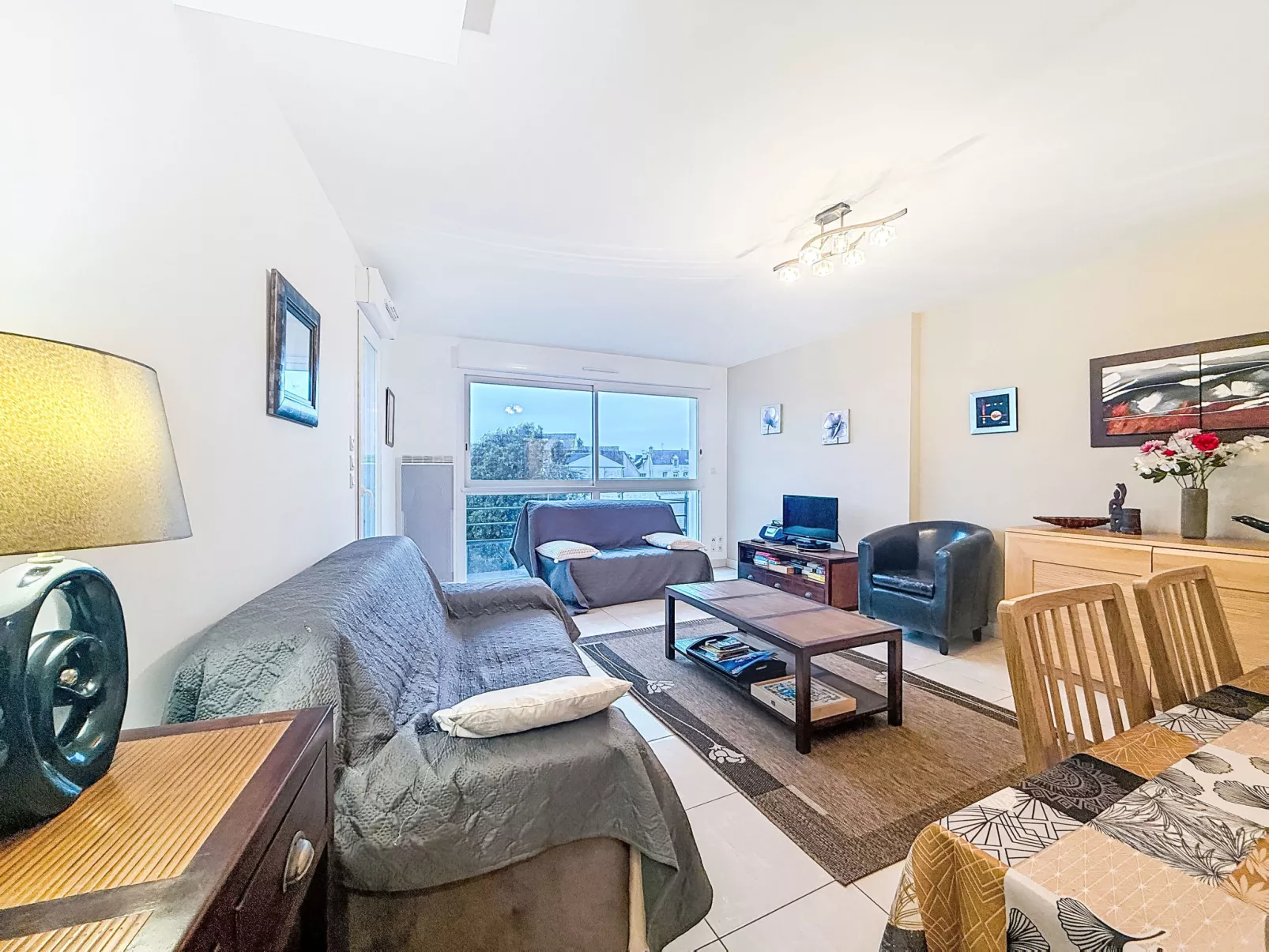 Stella Maris - Inside