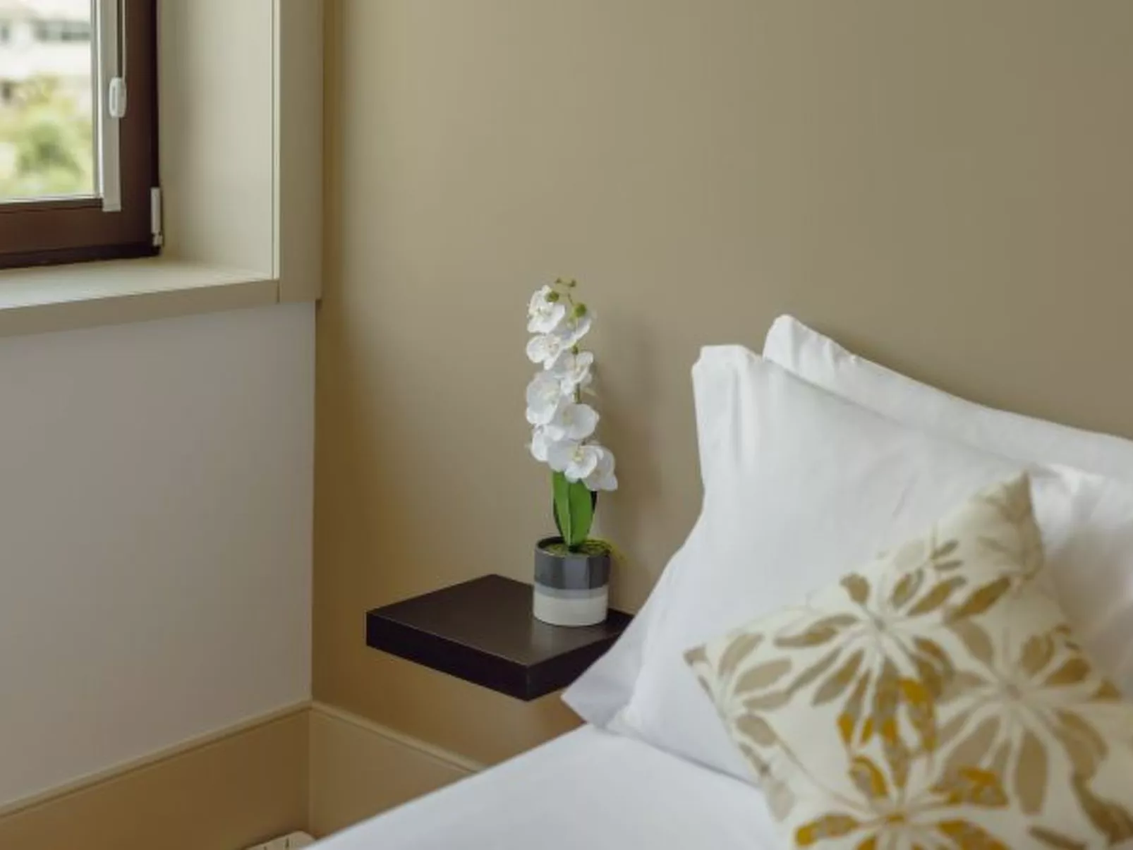 LEGACY OPORTO DESIGN APARTMENT G by VACATIONY - Inside