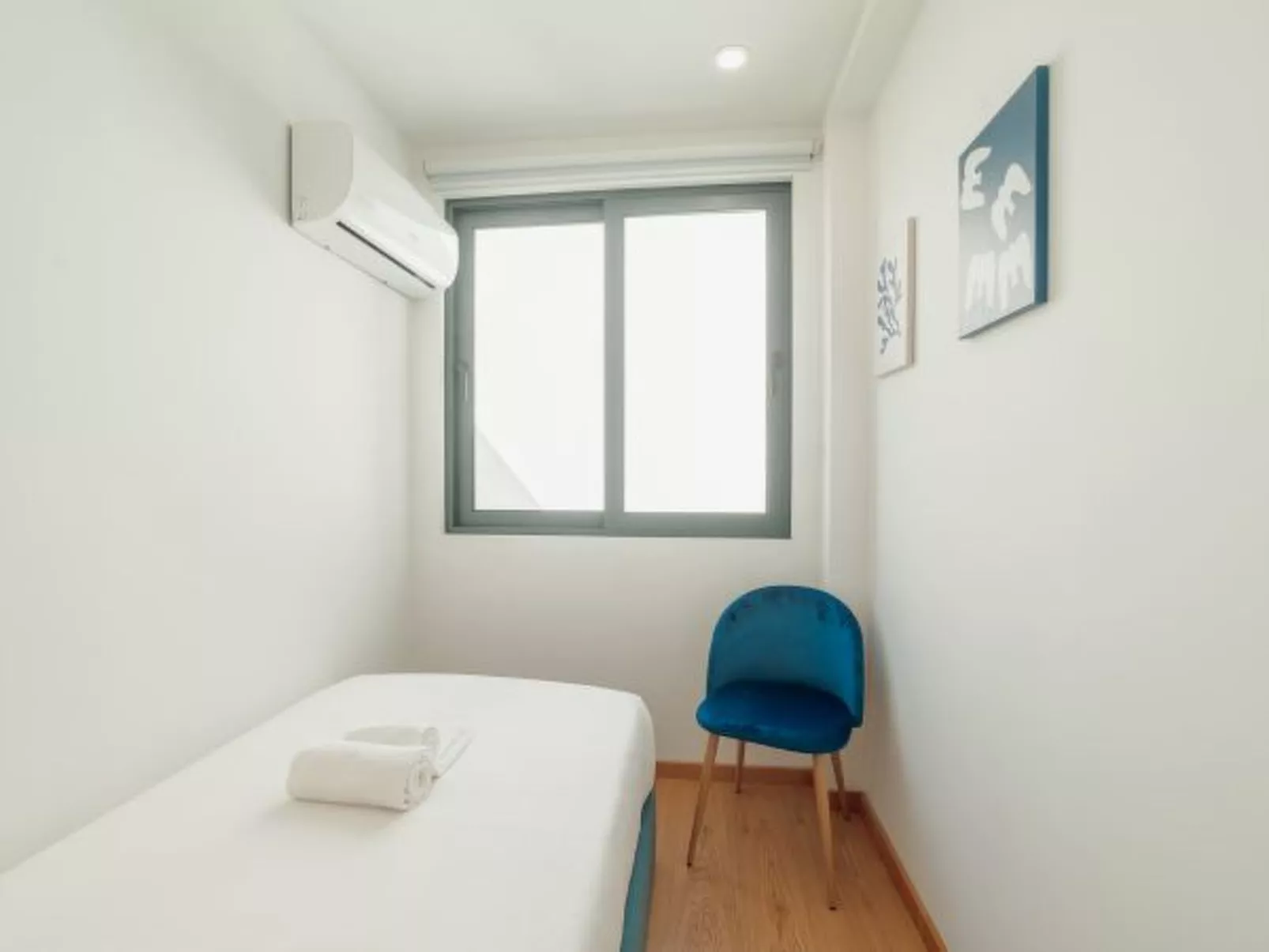 MODERN & STYLISH APARTMENT I by VACATIONY - Inside