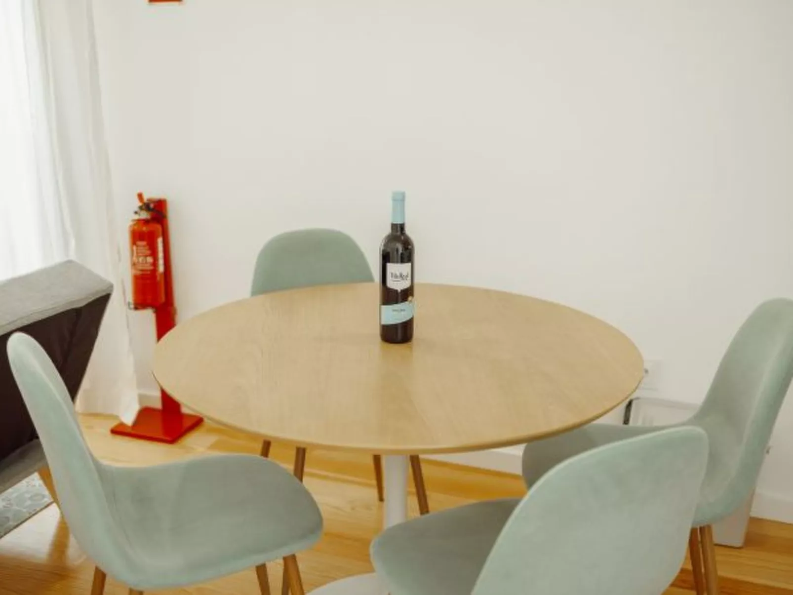 COURTYARD OPORTO DESIGN APARTMENT N - Drinnen