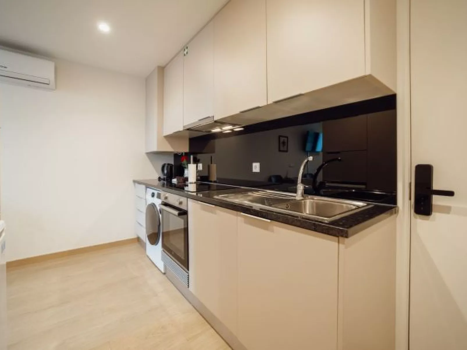 CARMO RESIDENCE PORTO - S. ANTONIO by VACATIONY - Dedans