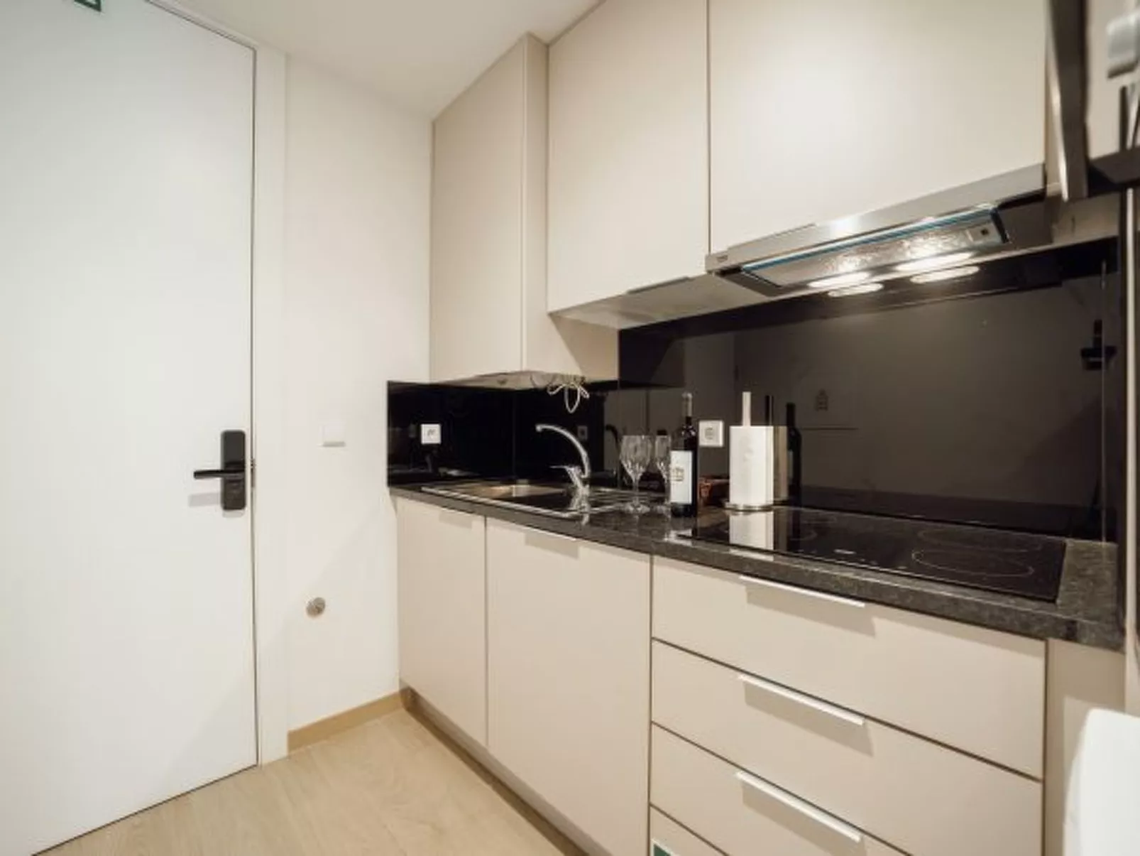 CARMO RESIDENCE PORTO - SRA DO CARMO by VACATIONY - Dedans