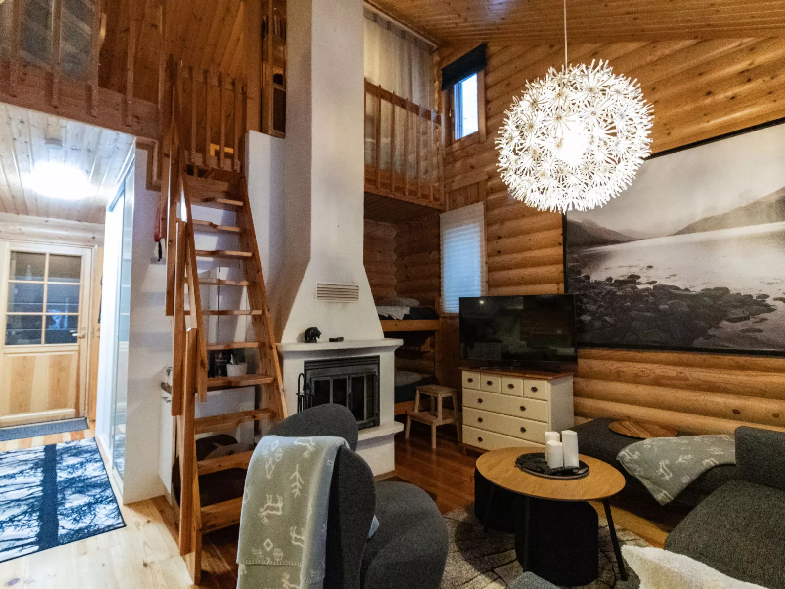 Levin neljä tuulta - Drinnen