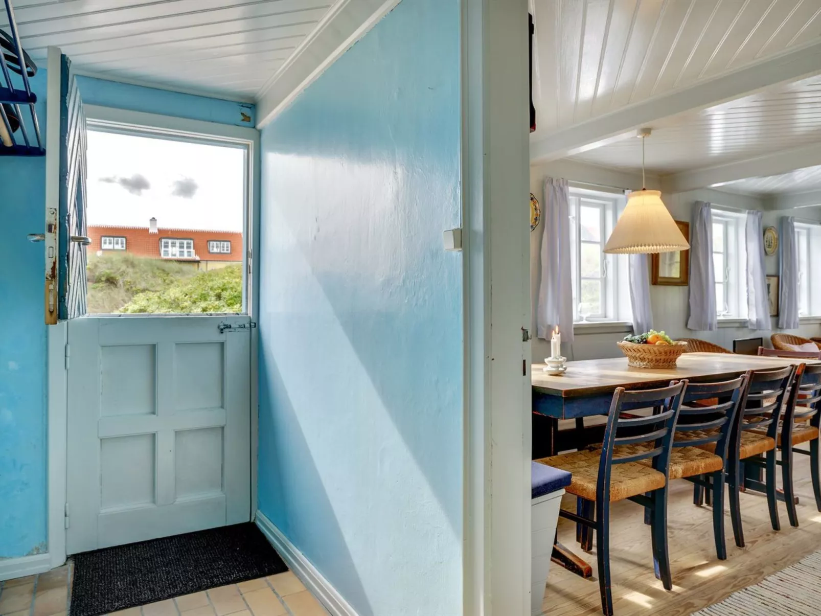 "Kuse" - 25m from the sea - Inside