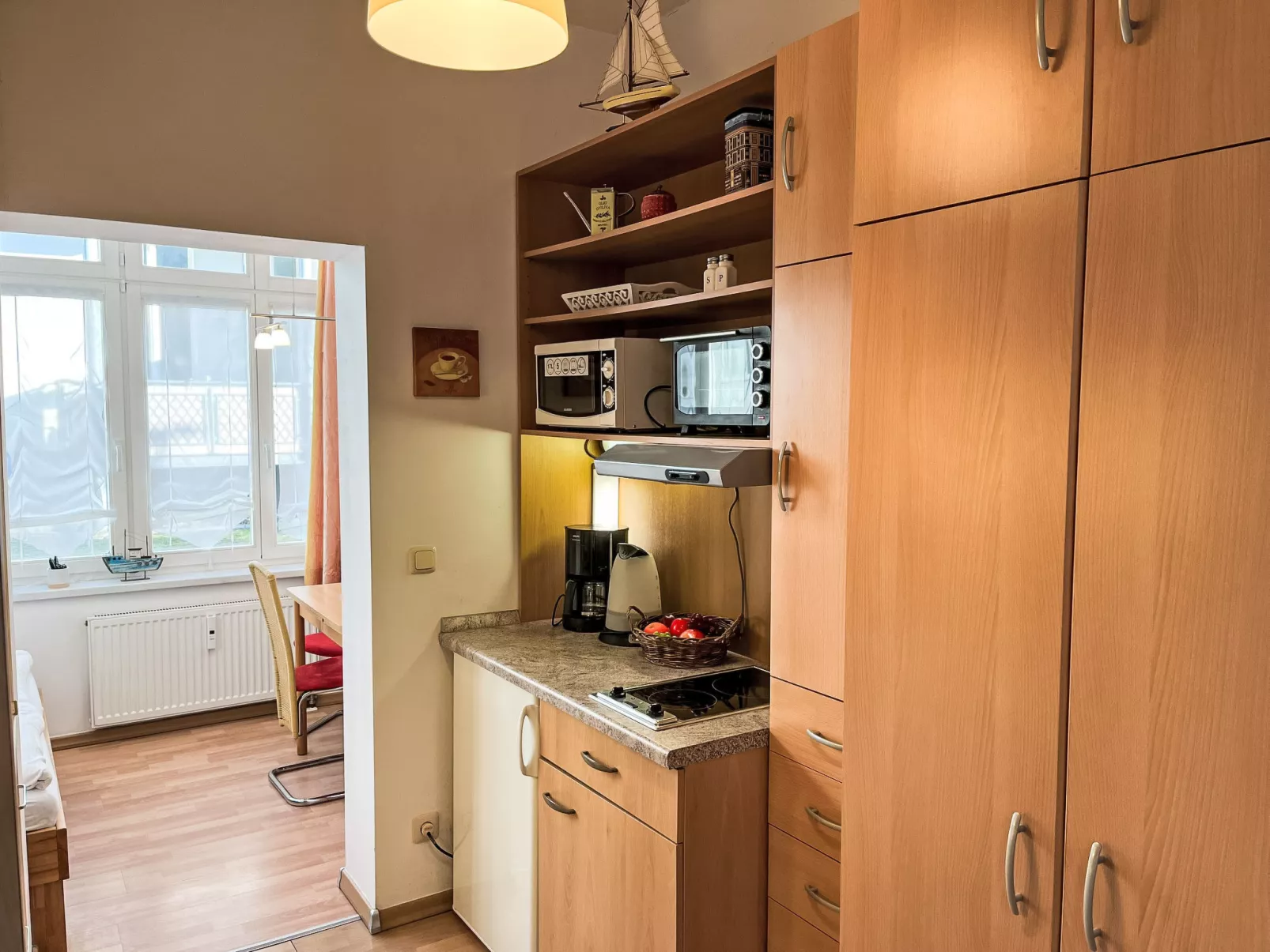 Bergstraße - Drinnen