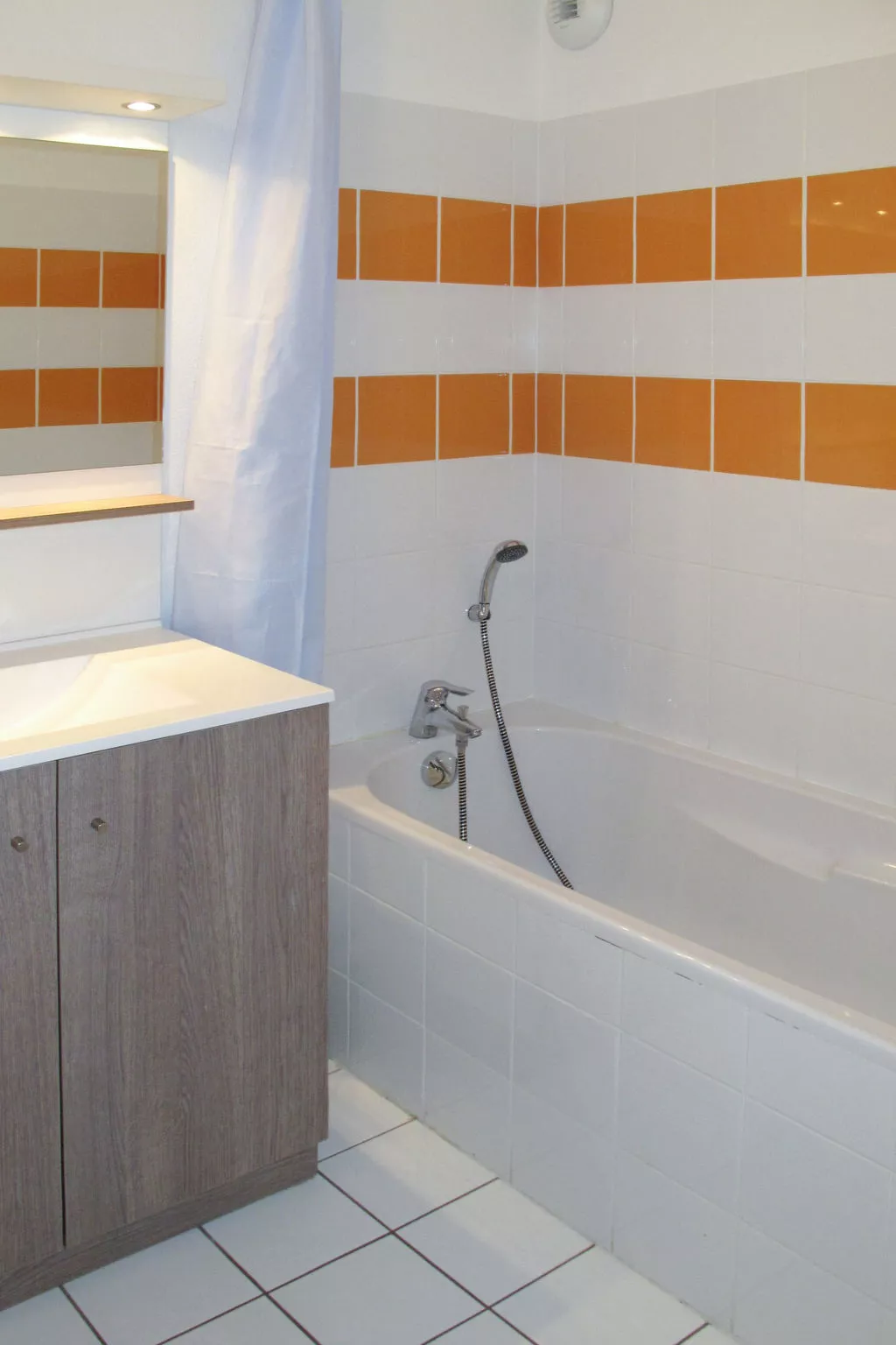 Le Domaine des Grands Lacs - Inside