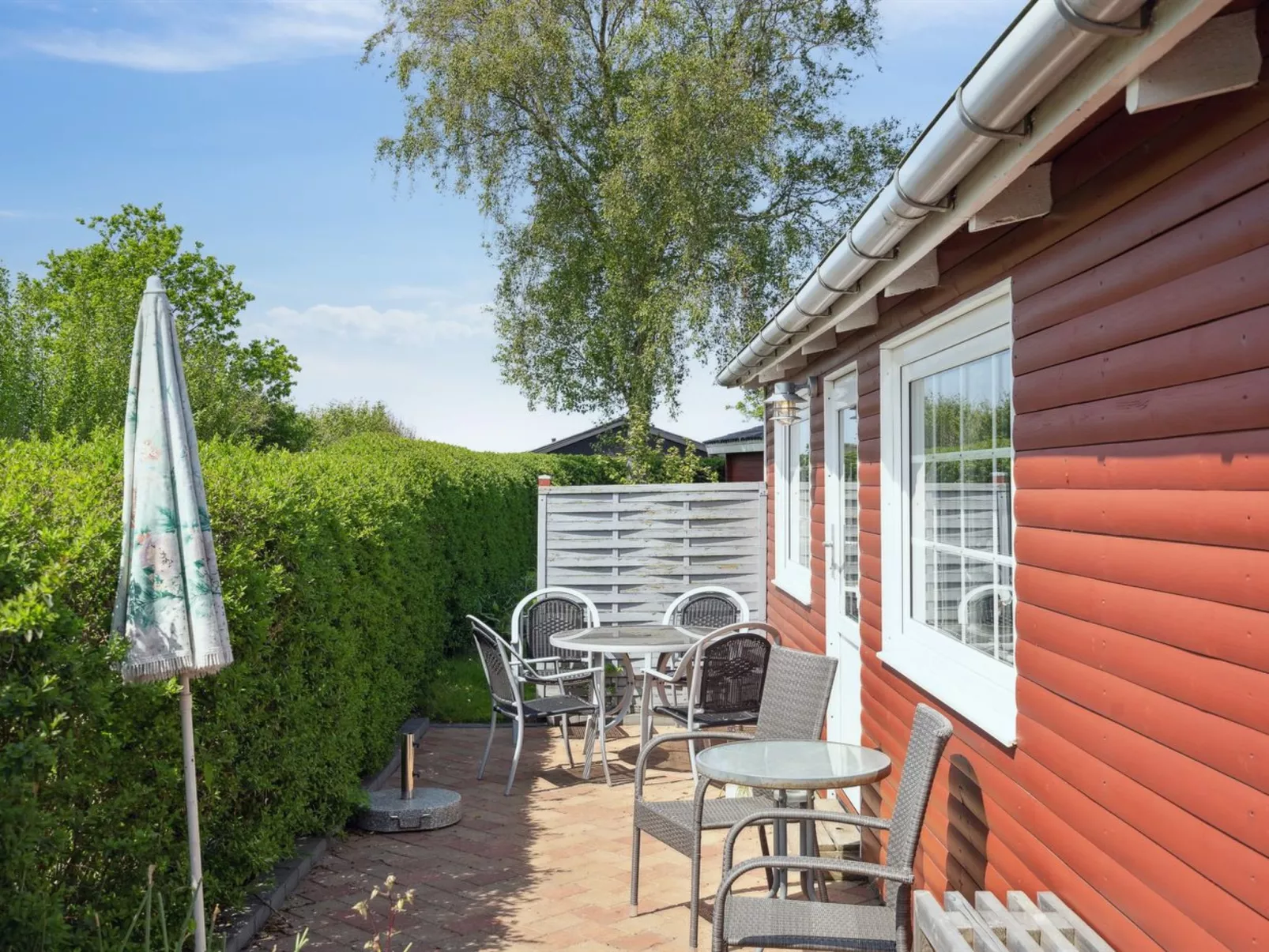 "Amy" - 150m from the sea - Outside