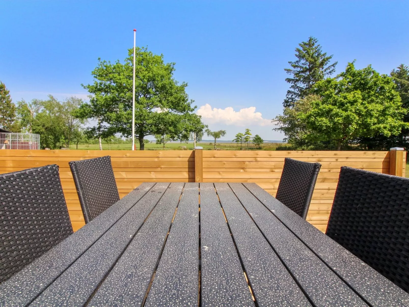 "Aswaldi" - 3.5km from the sea - Outside