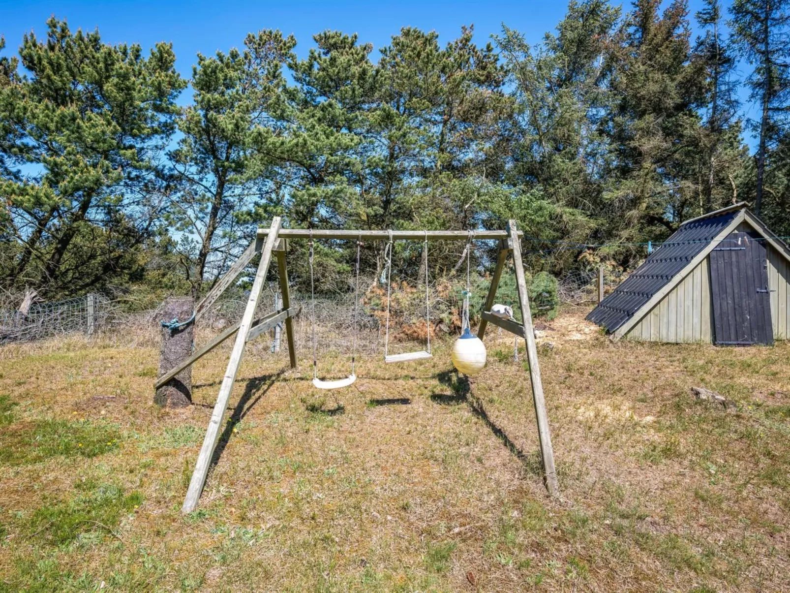 "Jonnhild" - 700m from the sea - Outside