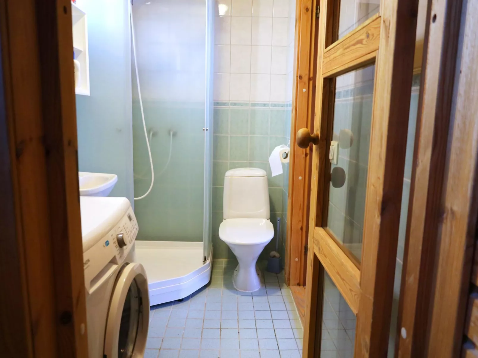 Joutsenlaulu - Drinnen