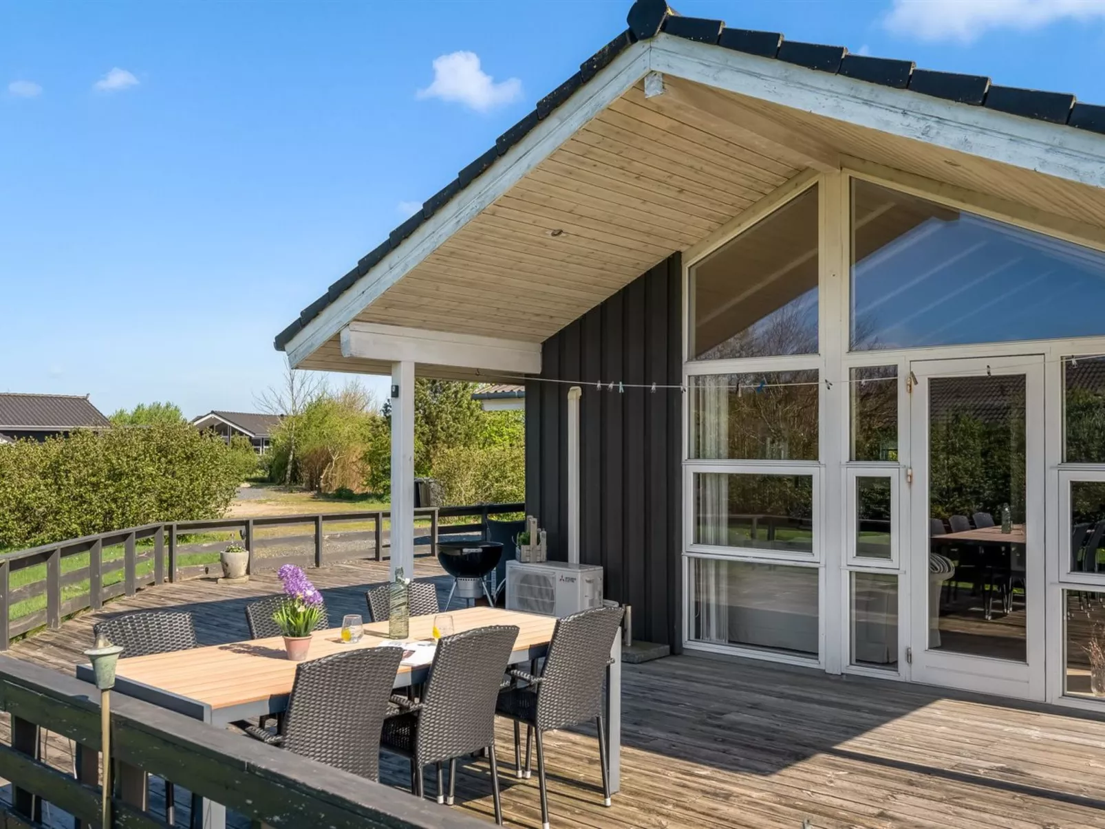 "Asgard" - 800m to the fjord - Outside