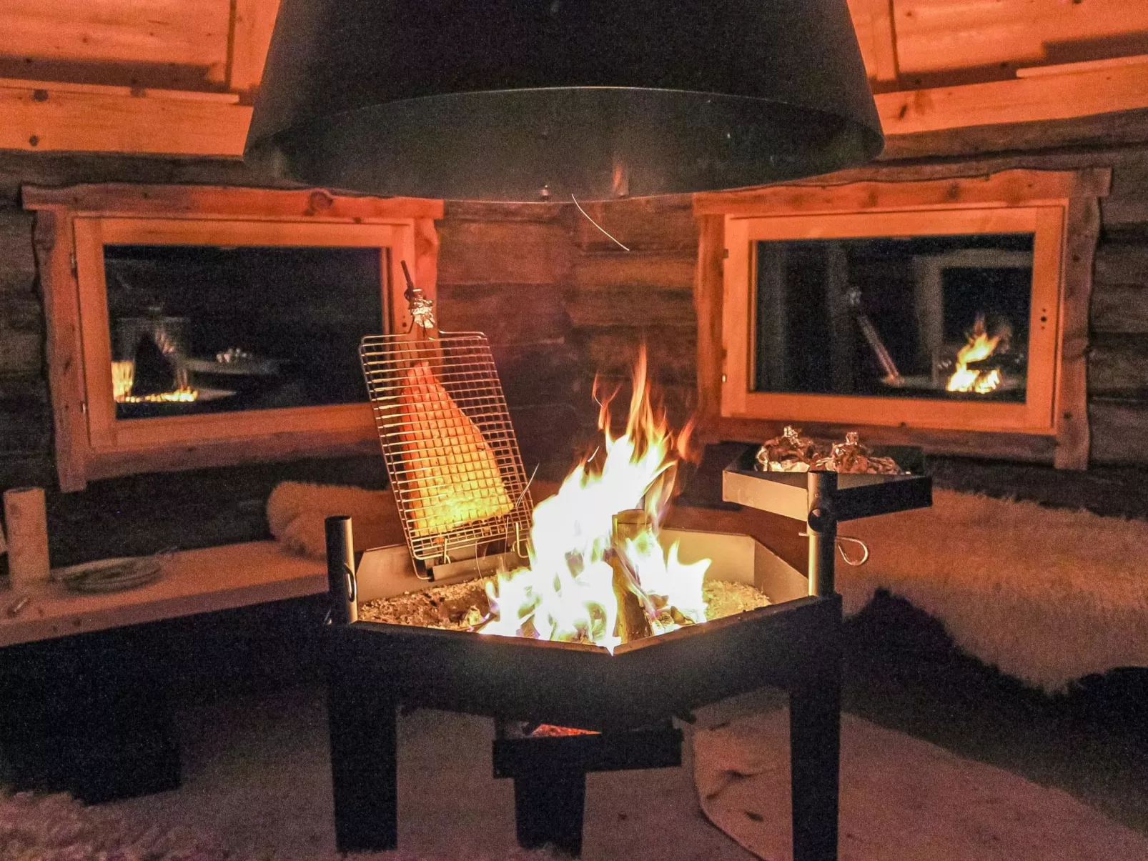 Mäntyniemi - Drinnen