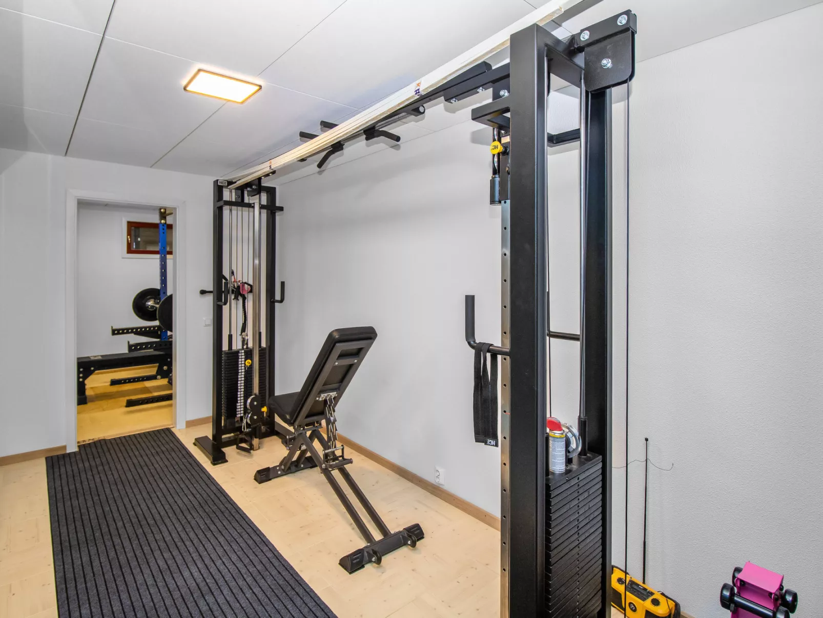 Tuiskukuru a - Drinnen